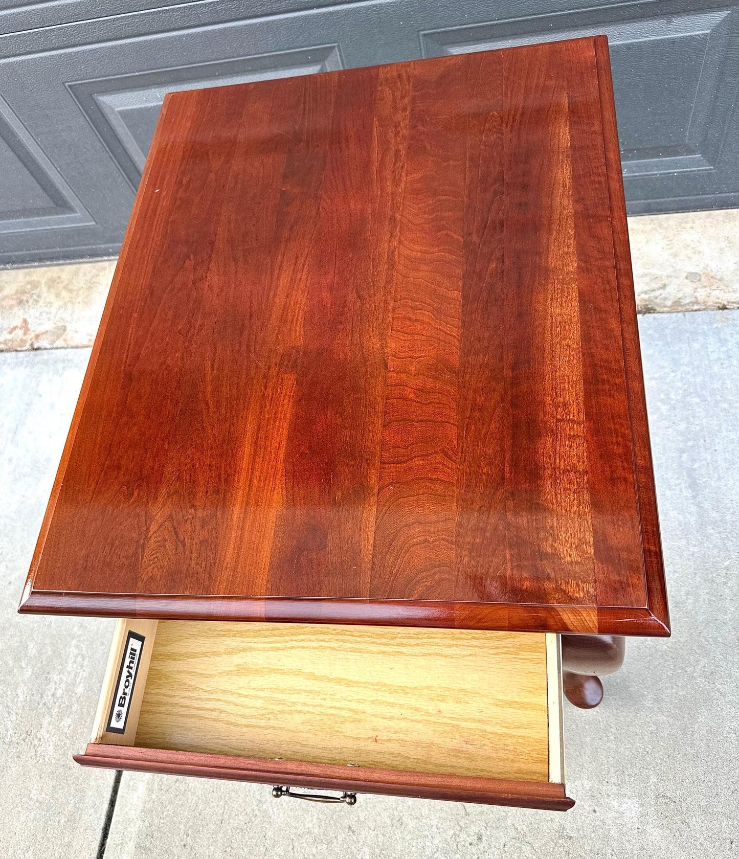 Vintage Solid Cherry Broyhill Queen Anne End Table