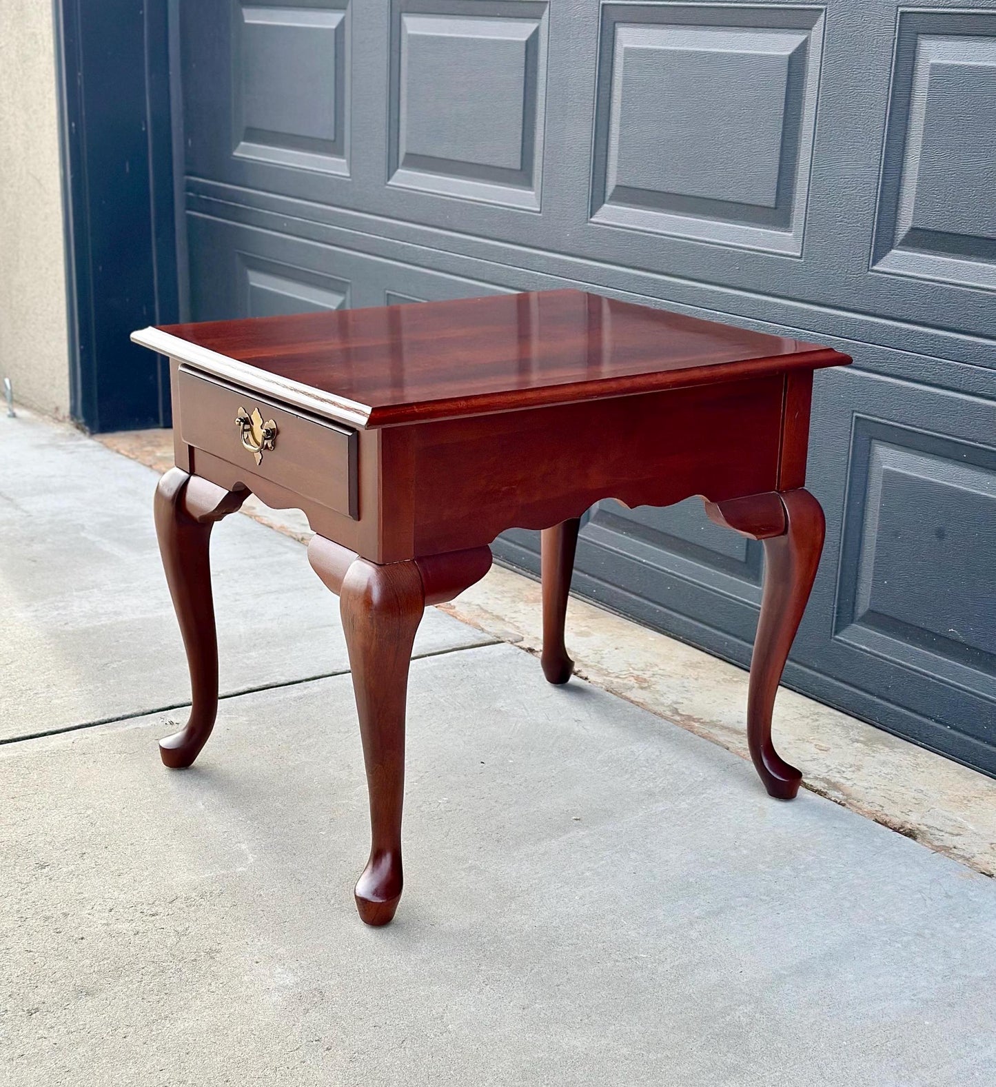 Vintage Solid Cherry Broyhill Queen Anne End Table