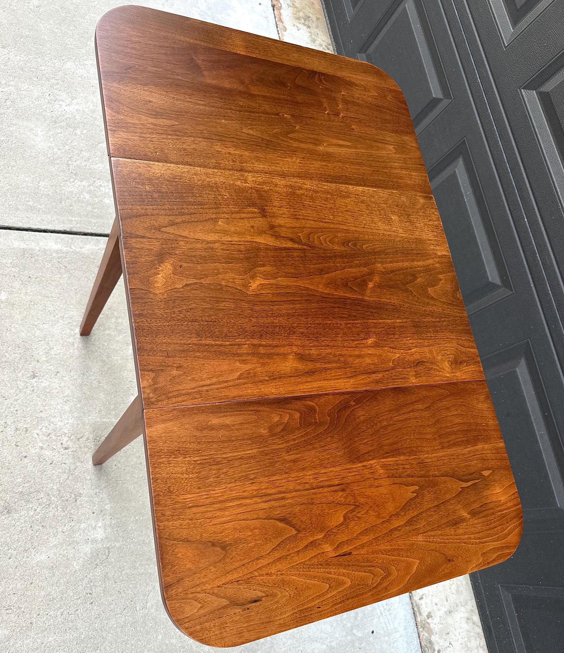 Antique Solid Cherry Sheraton Style Pembroke Drop Leaf Table