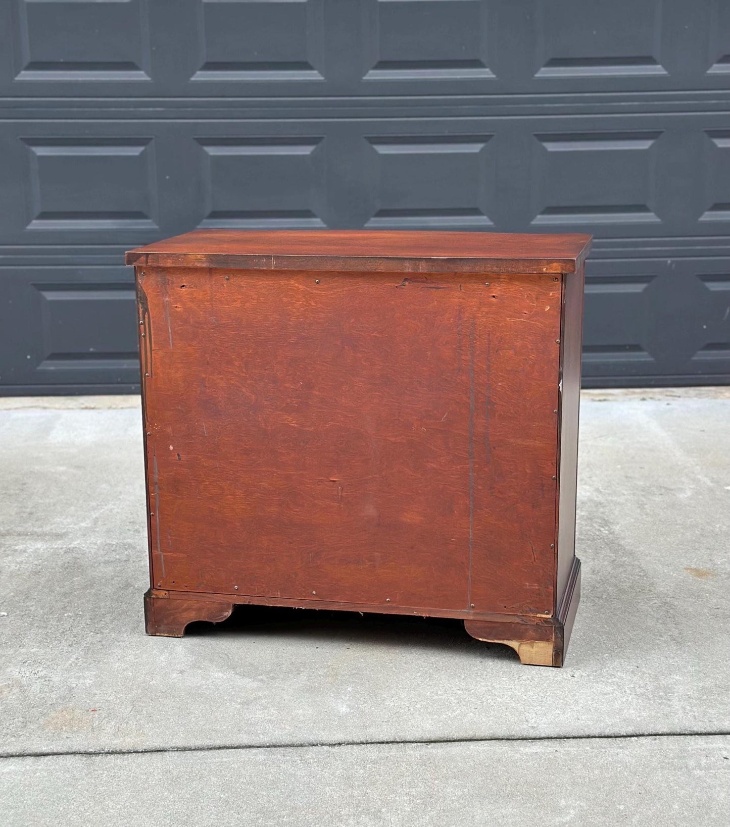 Vintage Mid 1900’s Traditional Mahogany Wood Bachelor Chest