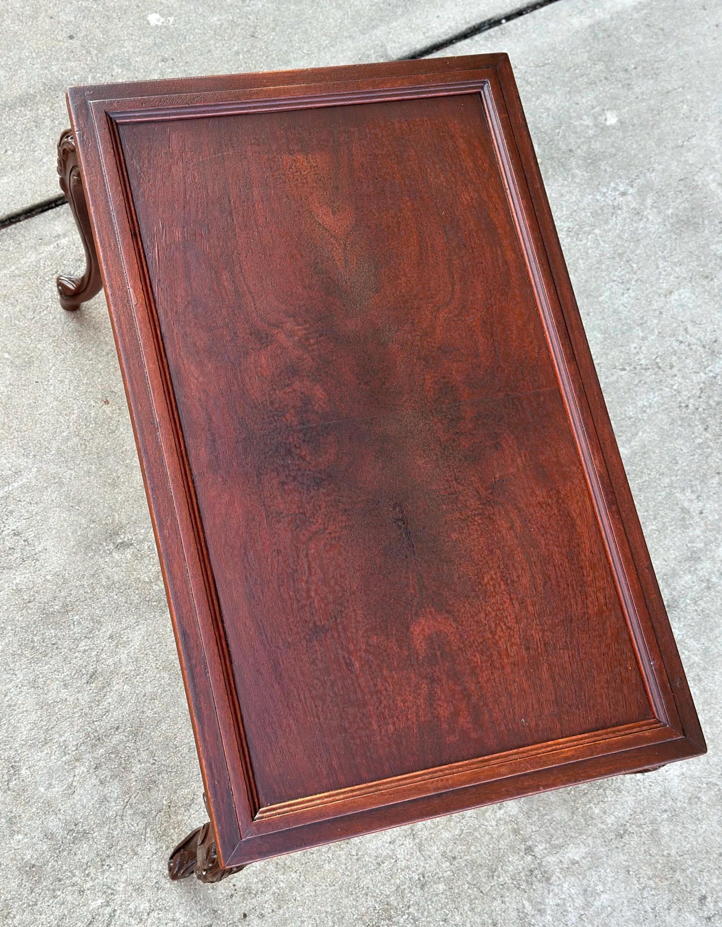 Antique Early 1900's Victorian Book-Matched Mahogany Wood Carved Coffee Table