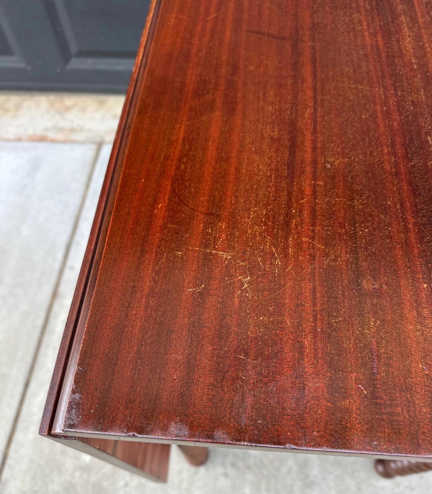 Vintage Late 19th Century Spindle Leg Victorian Mahogany Wood Gateleg Practical Dining Table