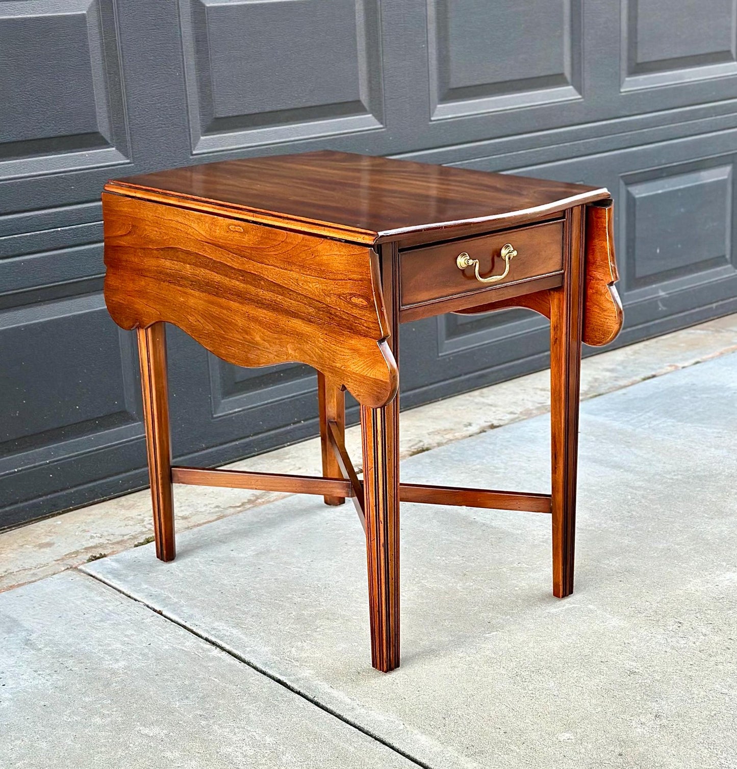 Vintage 1970's Statton Cherry Drop Leaf Table