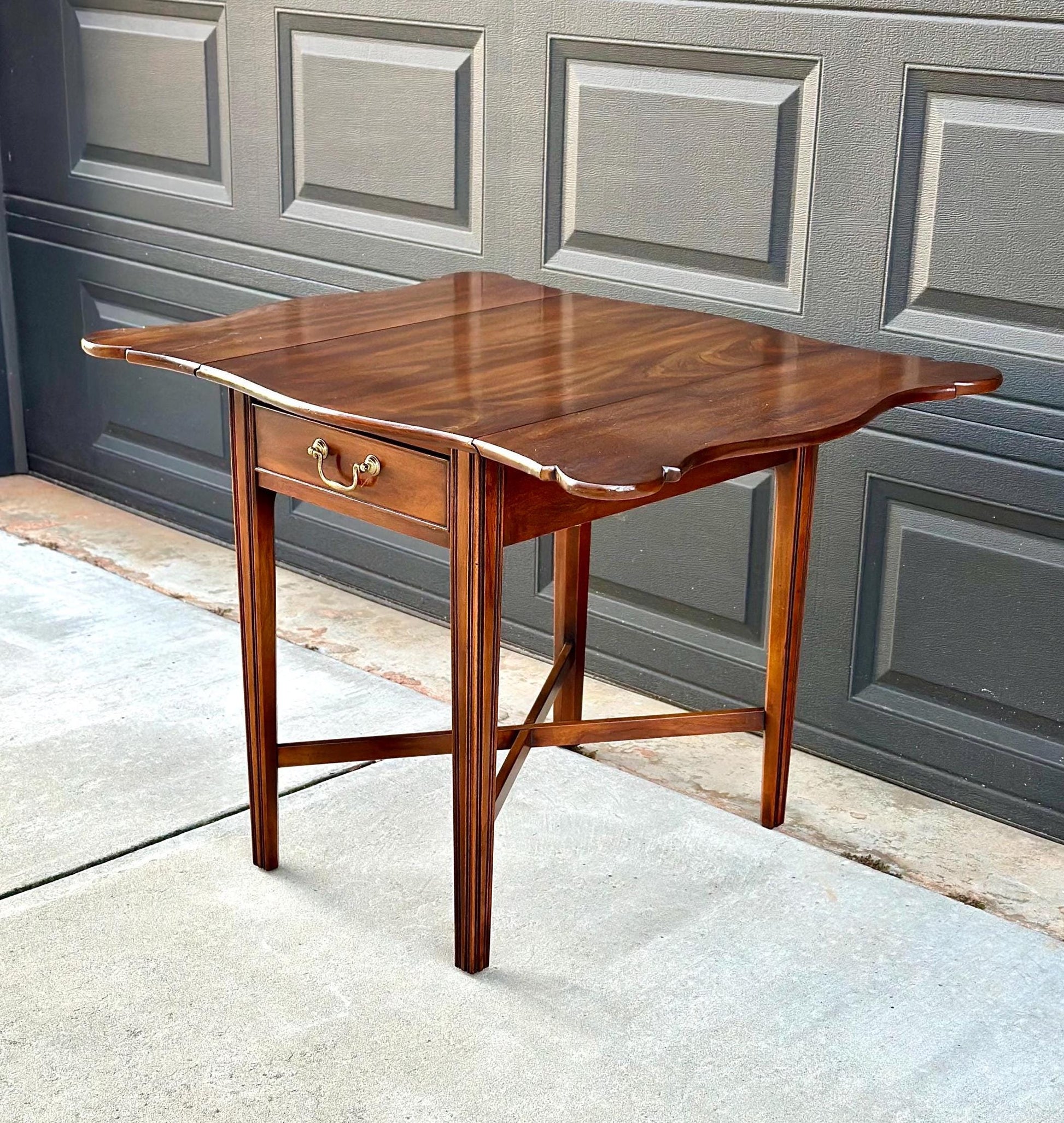 Vintage 1970's Statton Cherry Drop Leaf Table