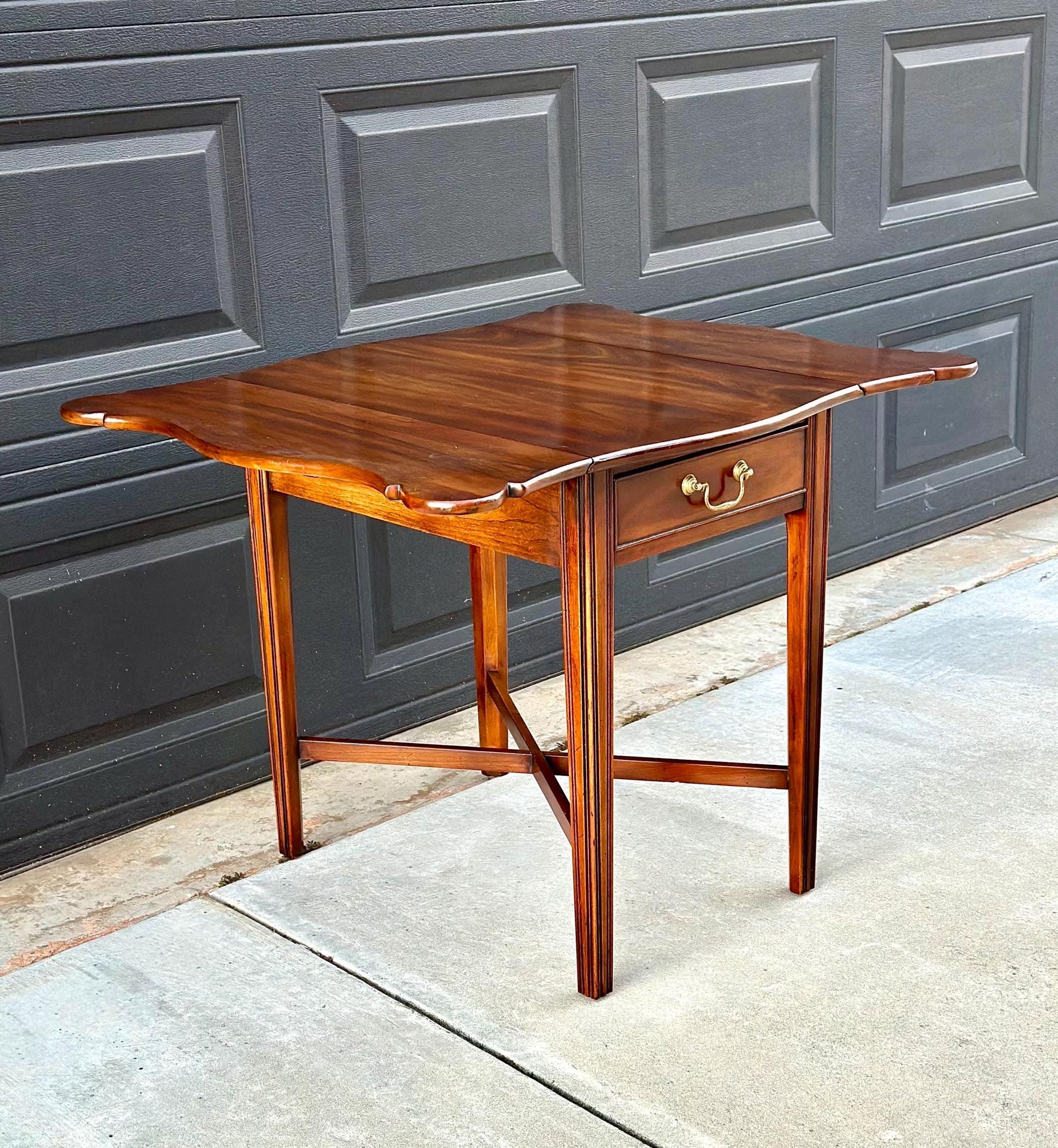 Vintage 1970's Statton Cherry Drop Leaf Table