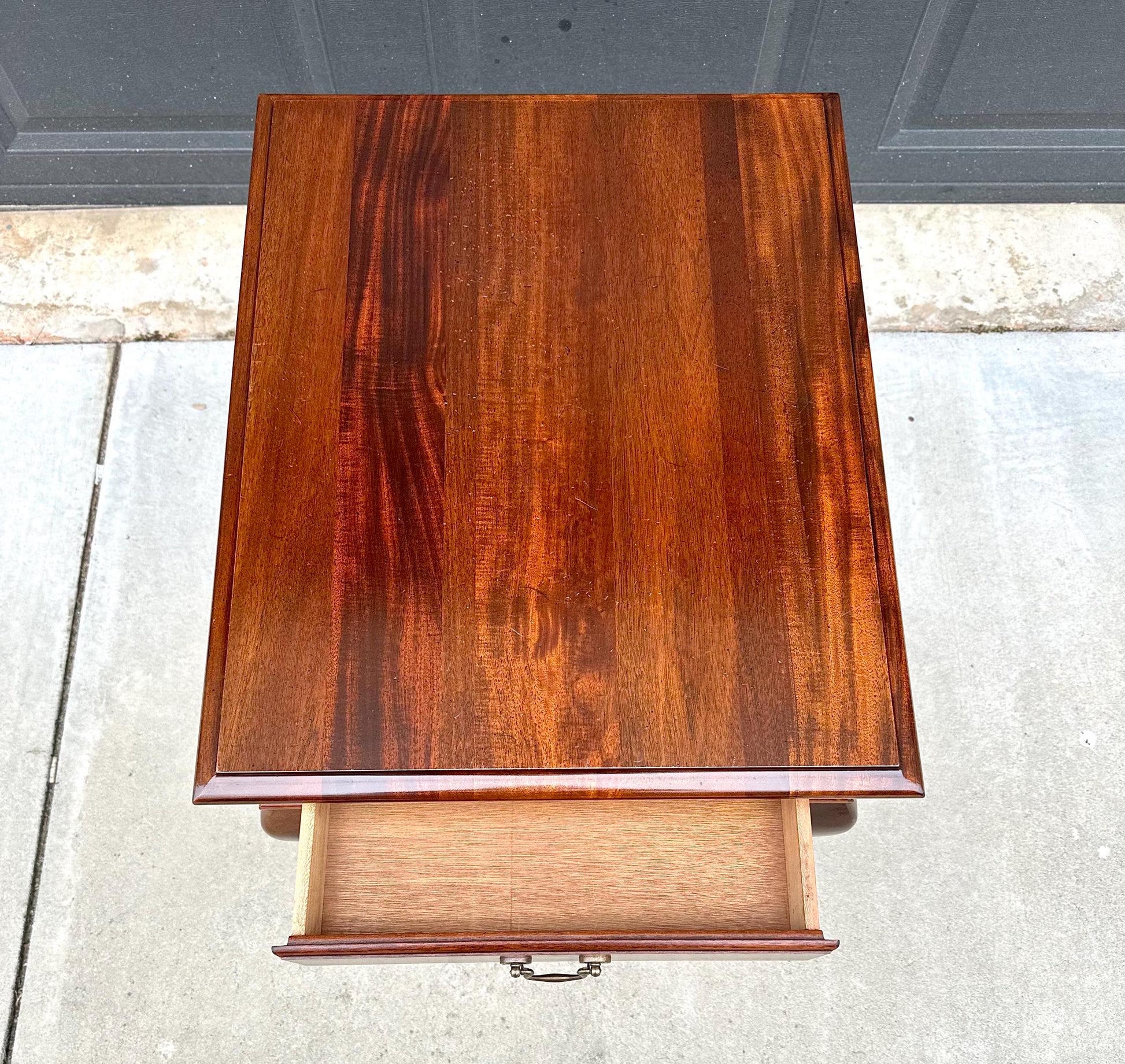 Vintage Cherry Queen Anne End Table
