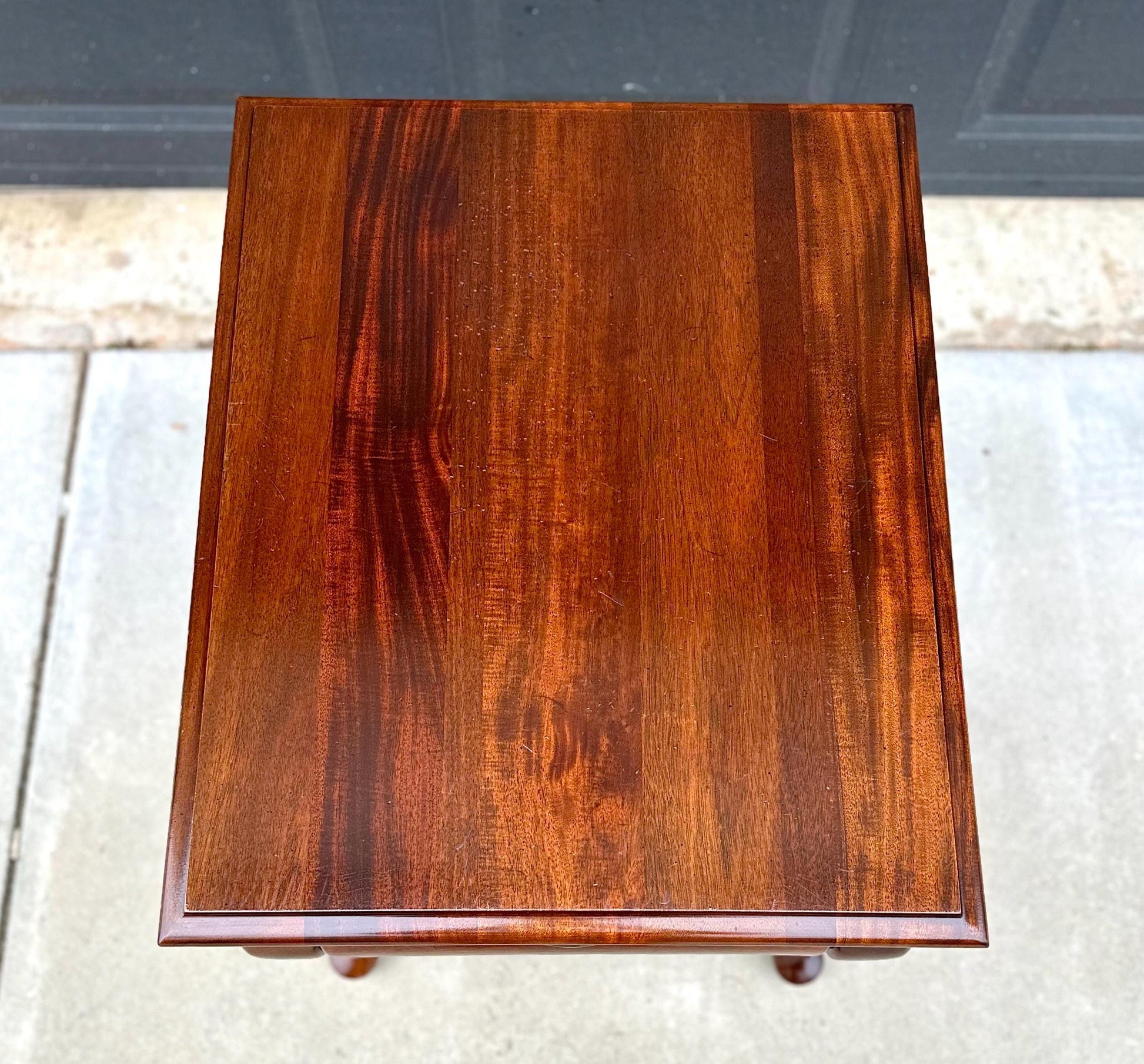 Vintage Cherry Queen Anne End Table