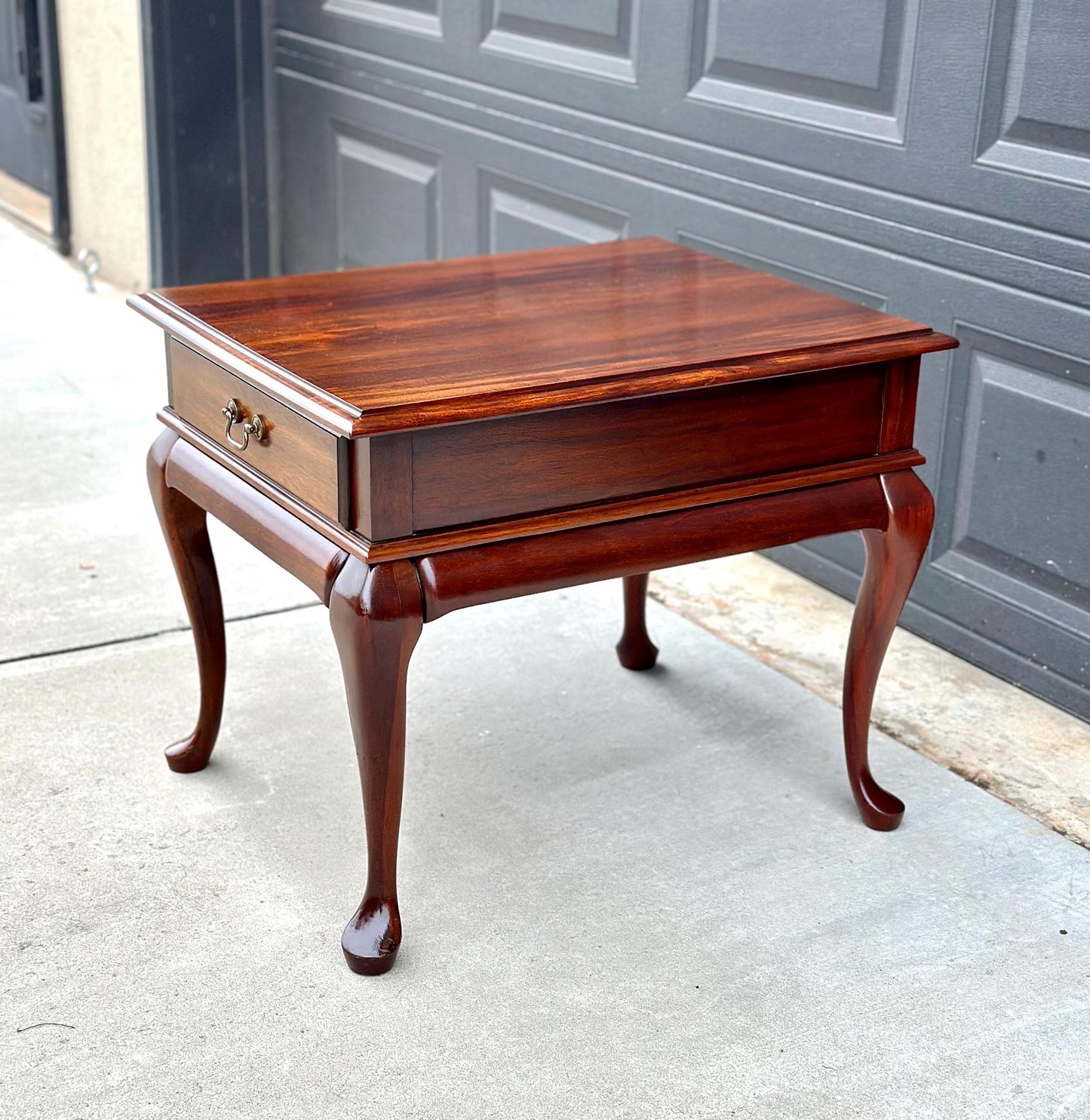 Vintage Cherry Queen Anne End Table