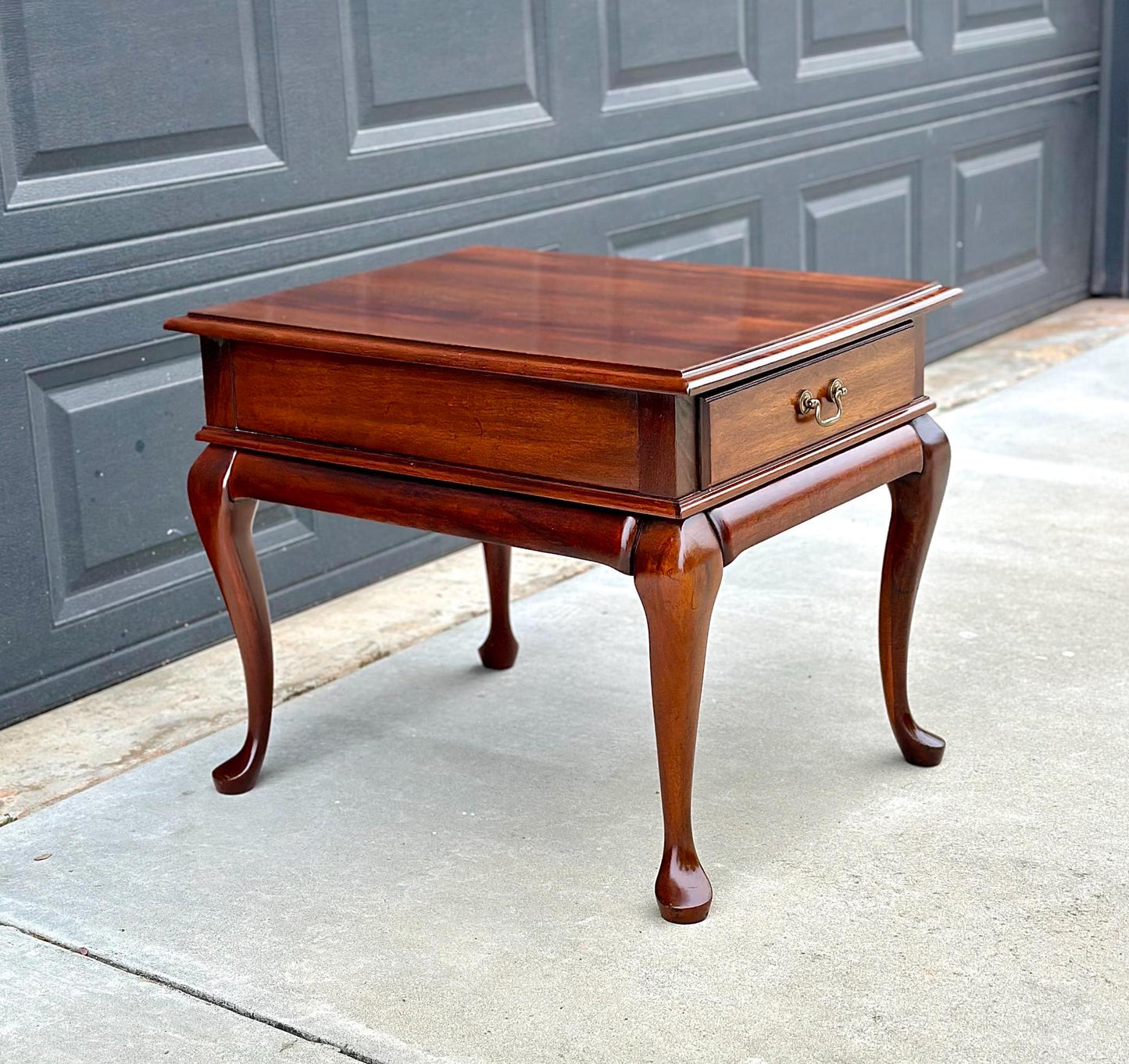 Vintage Cherry Queen Anne End Table
