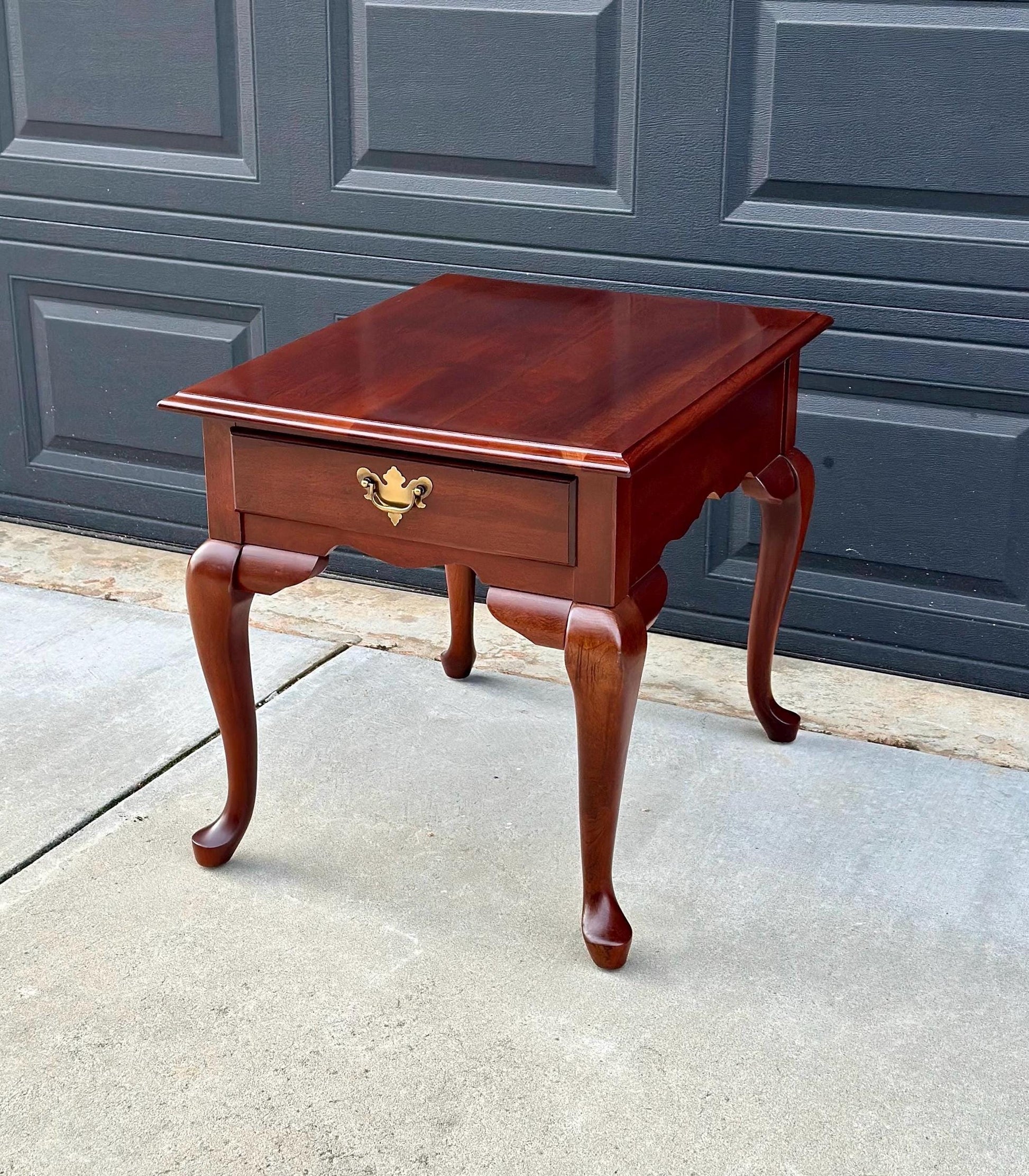 Vintage Solid Cherry Broyhill Queen Anne End Table