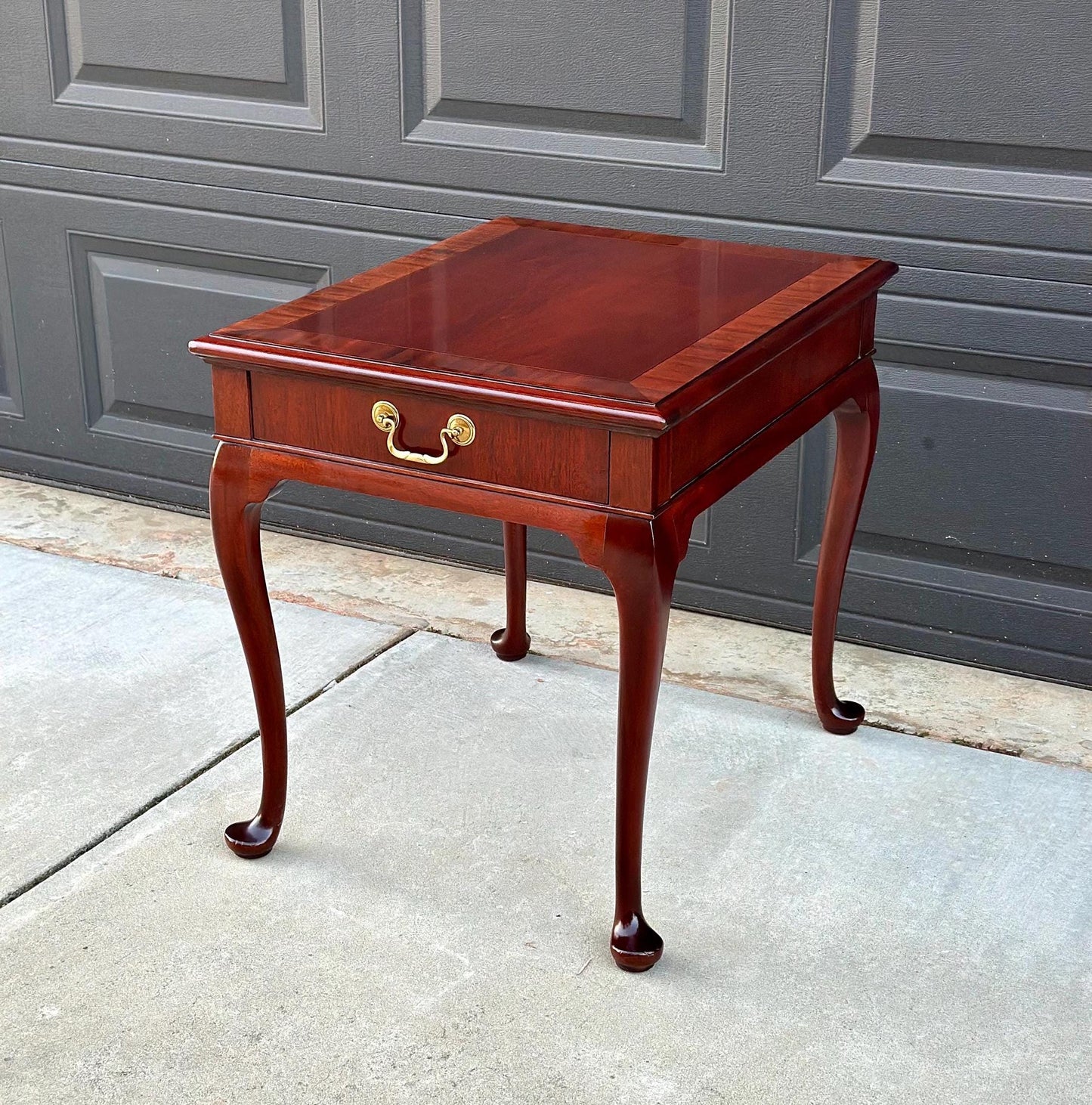 Vintage Hickory Chair Co. Mahogany Queen Anne End Table