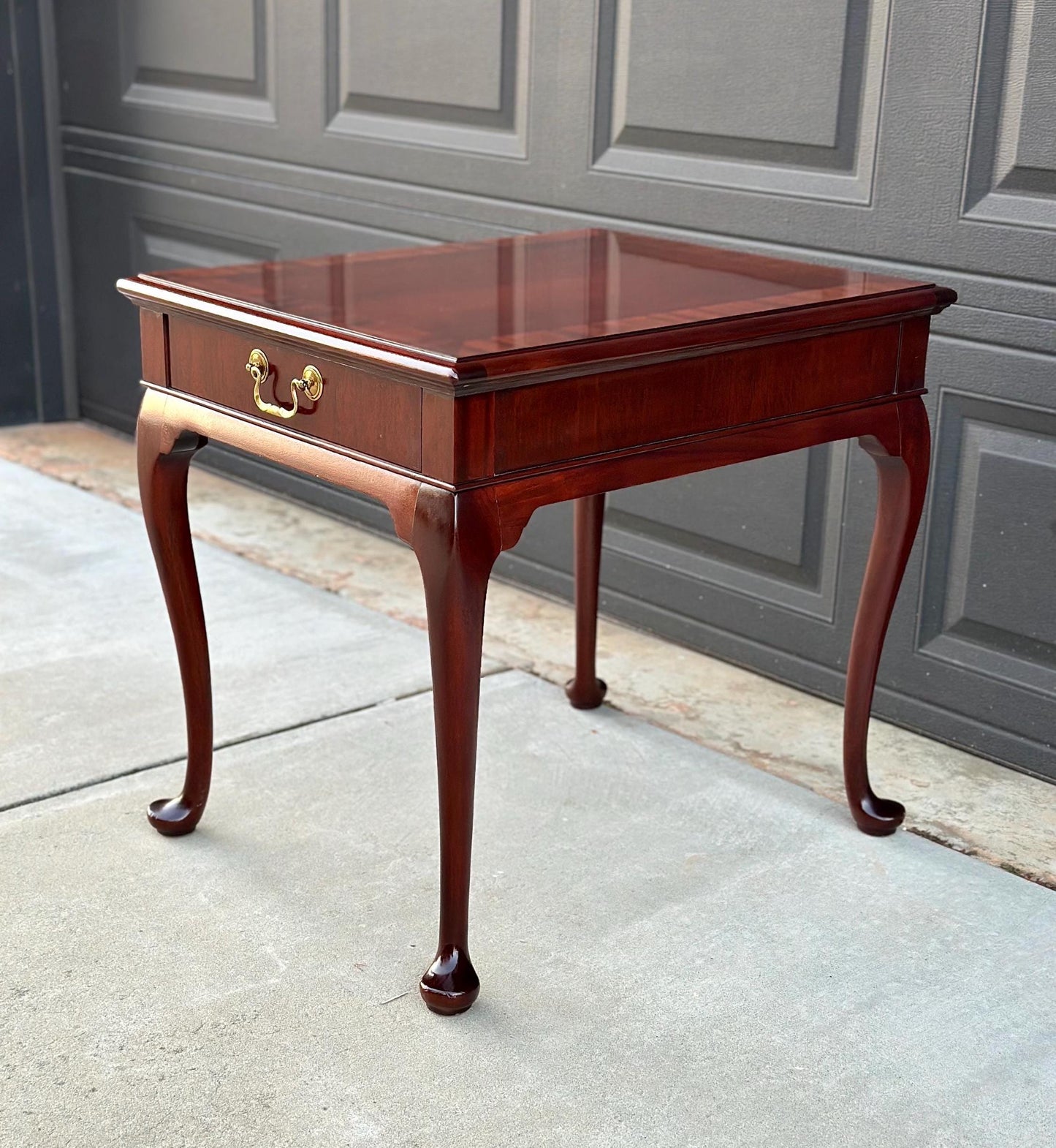 Vintage Hickory Chair Co. Mahogany Queen Anne End Table