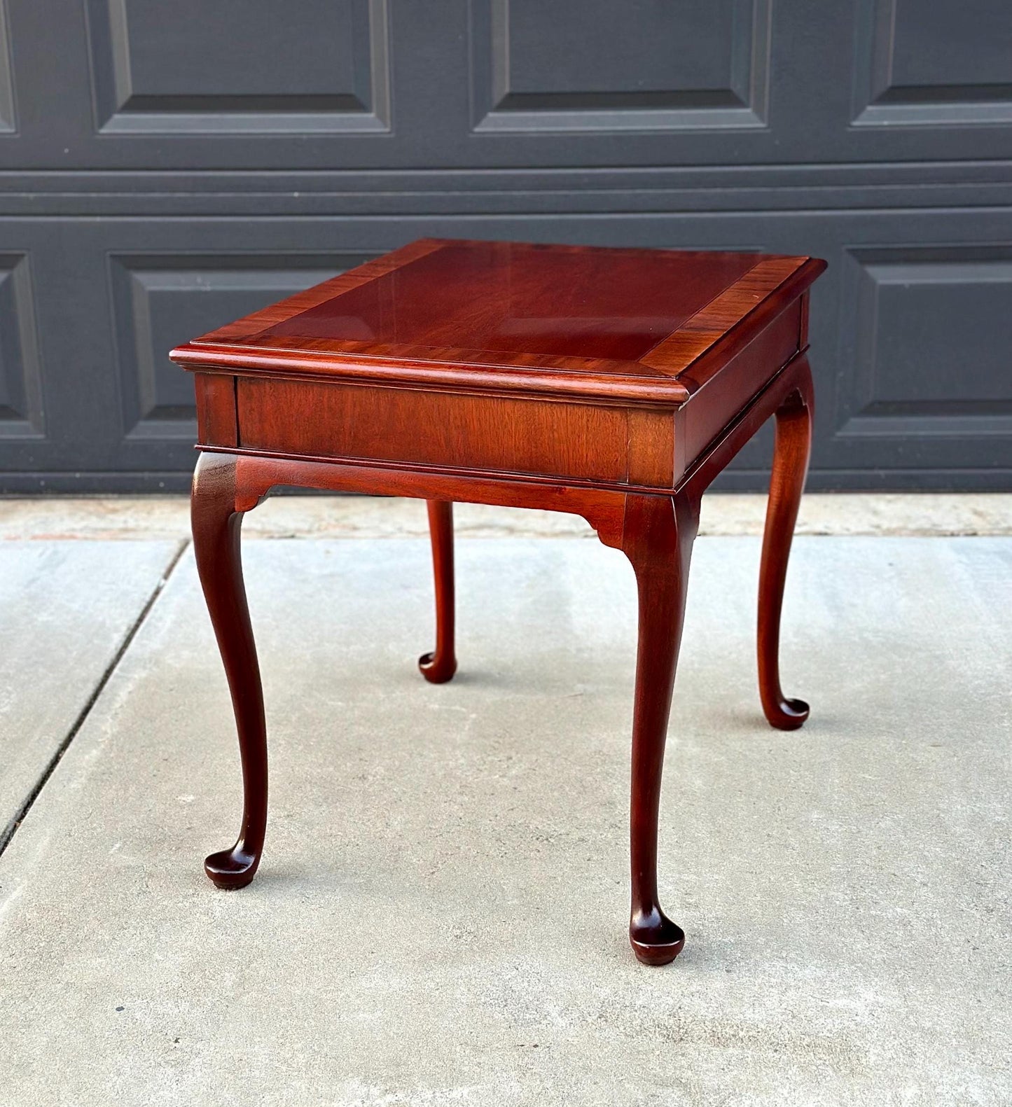 Vintage Hickory Chair Co. Mahogany Queen Anne End Table