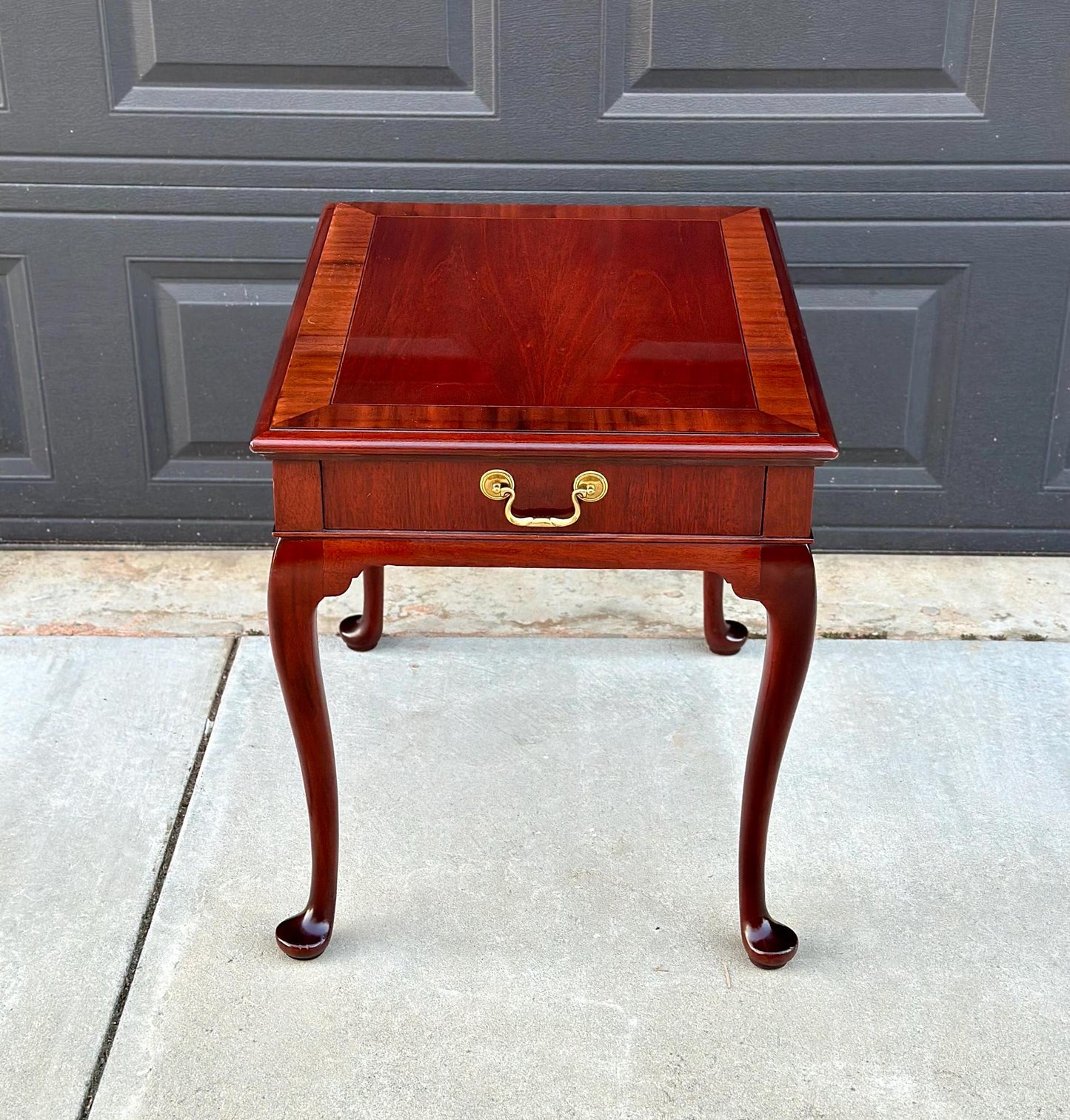 Vintage Hickory Chair Co. Mahogany Queen Anne End Table