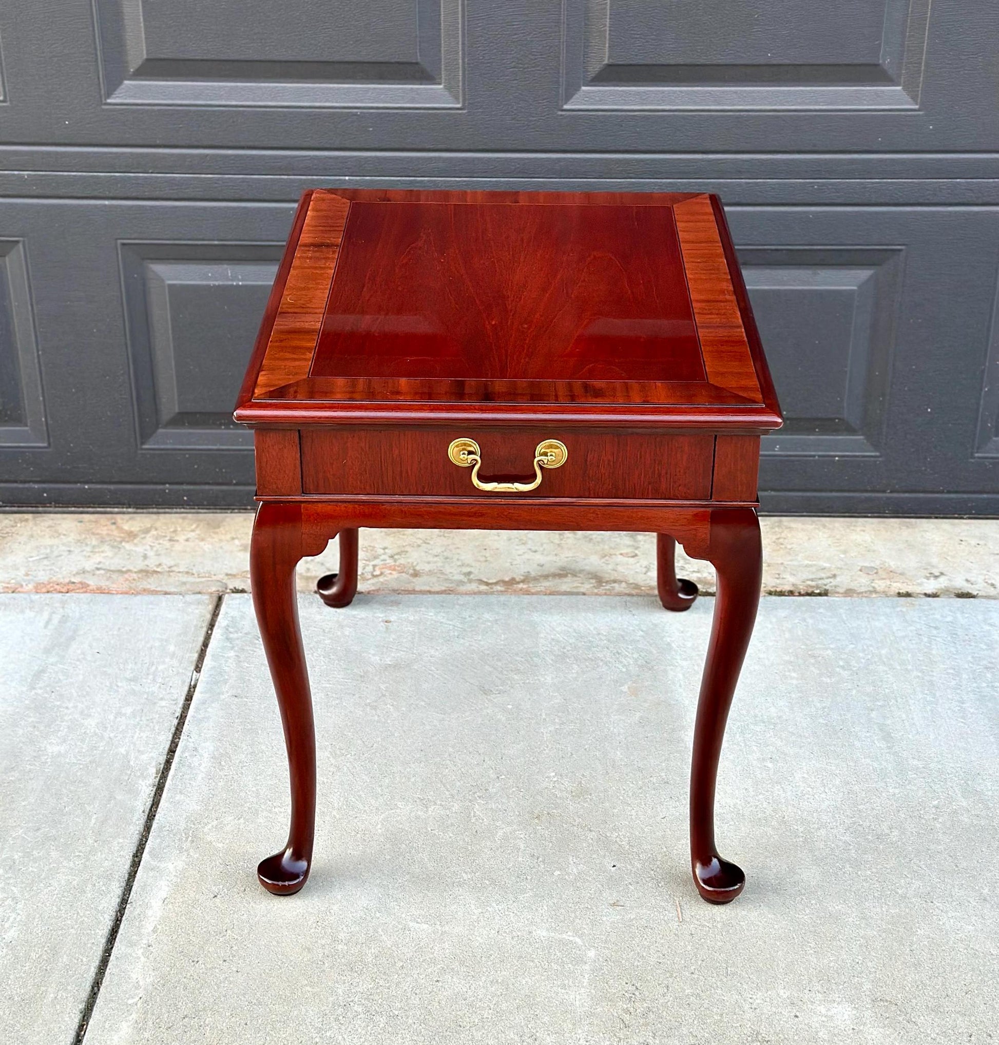 Vintage Hickory Chair Co. Mahogany Queen Anne End Table