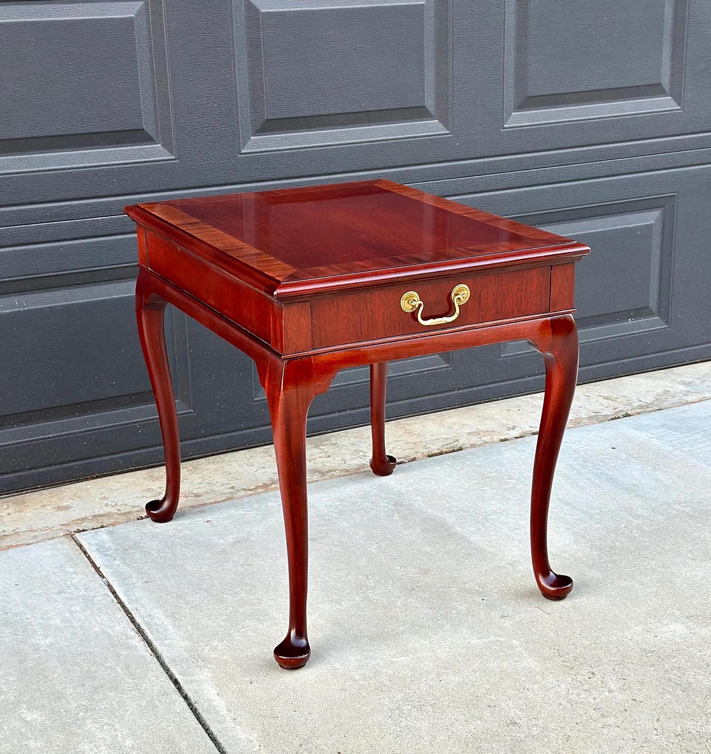 Vintage Hickory Chair Co. Mahogany Queen Anne End Table