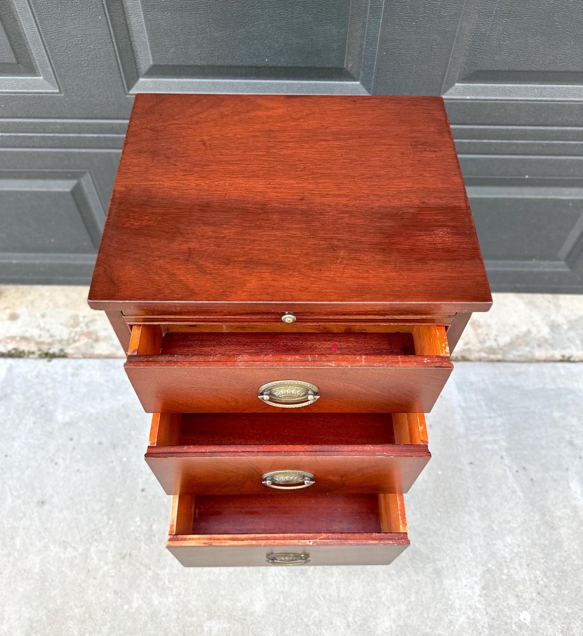Vintage 1960's Thomasville 3 Drawer Mahogany Nightstand