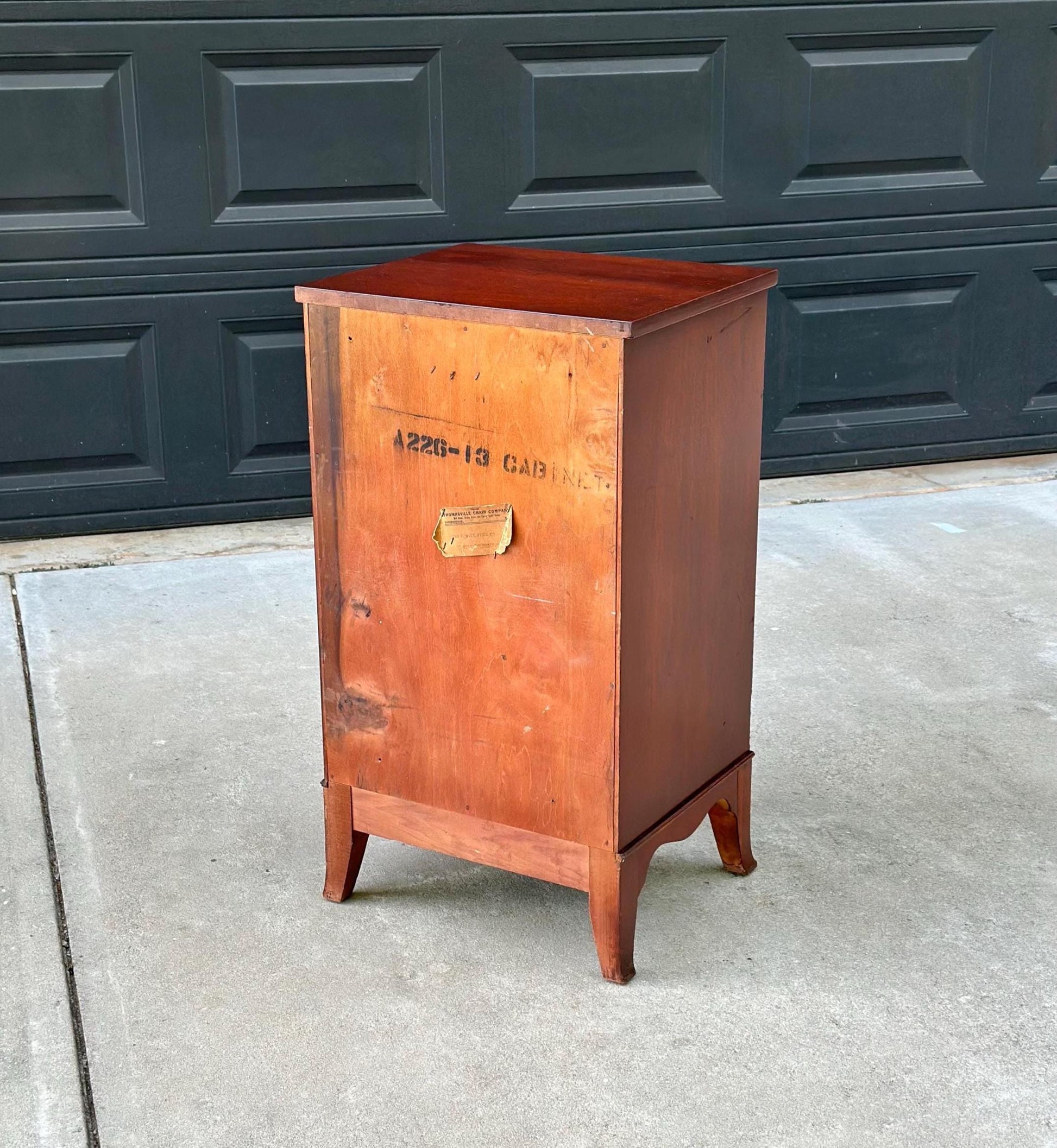 Vintage 1960's Thomasville 3 Drawer Mahogany Nightstand