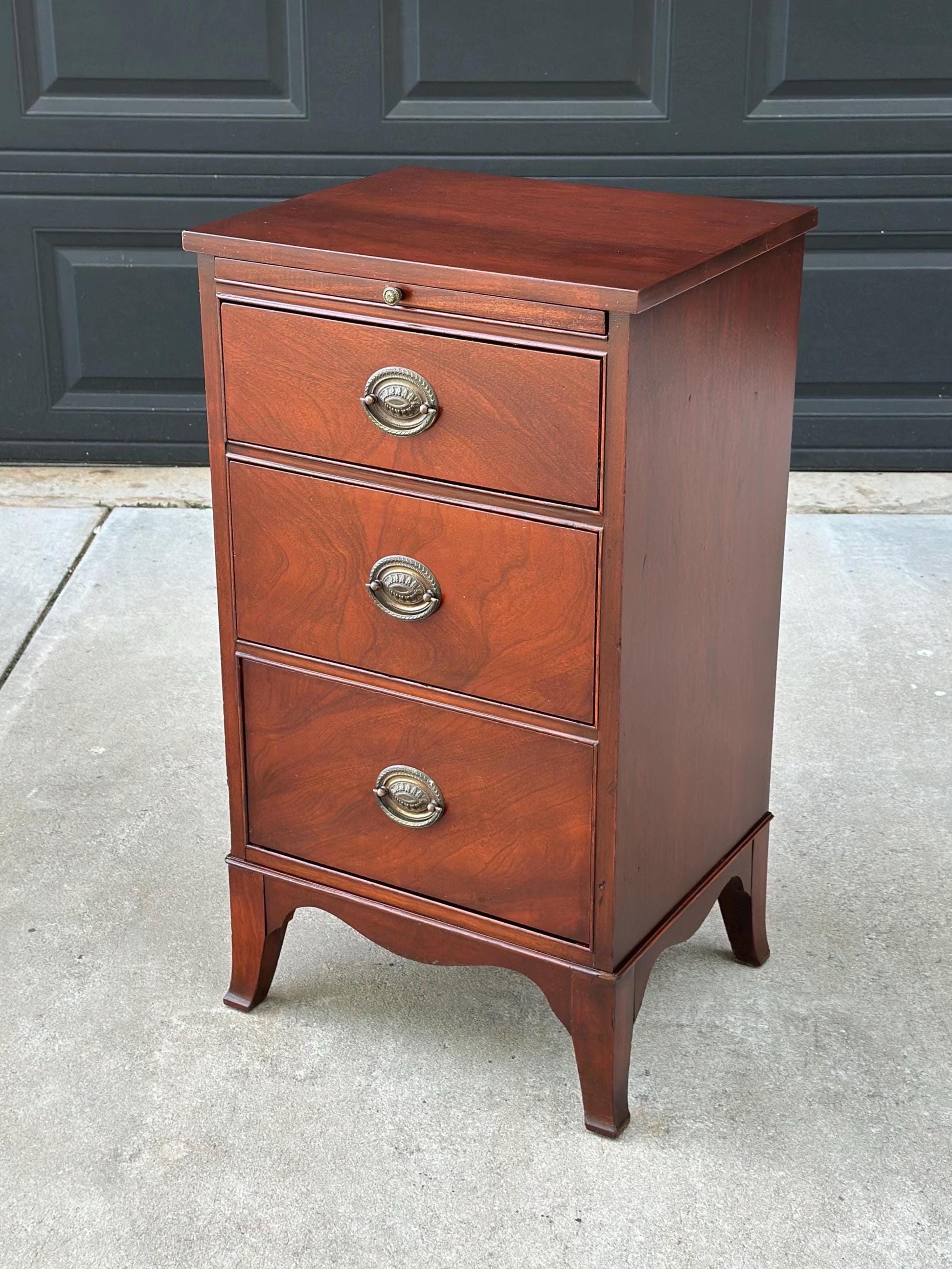 Vintage 1960's Thomasville 3 Drawer Mahogany Nightstand