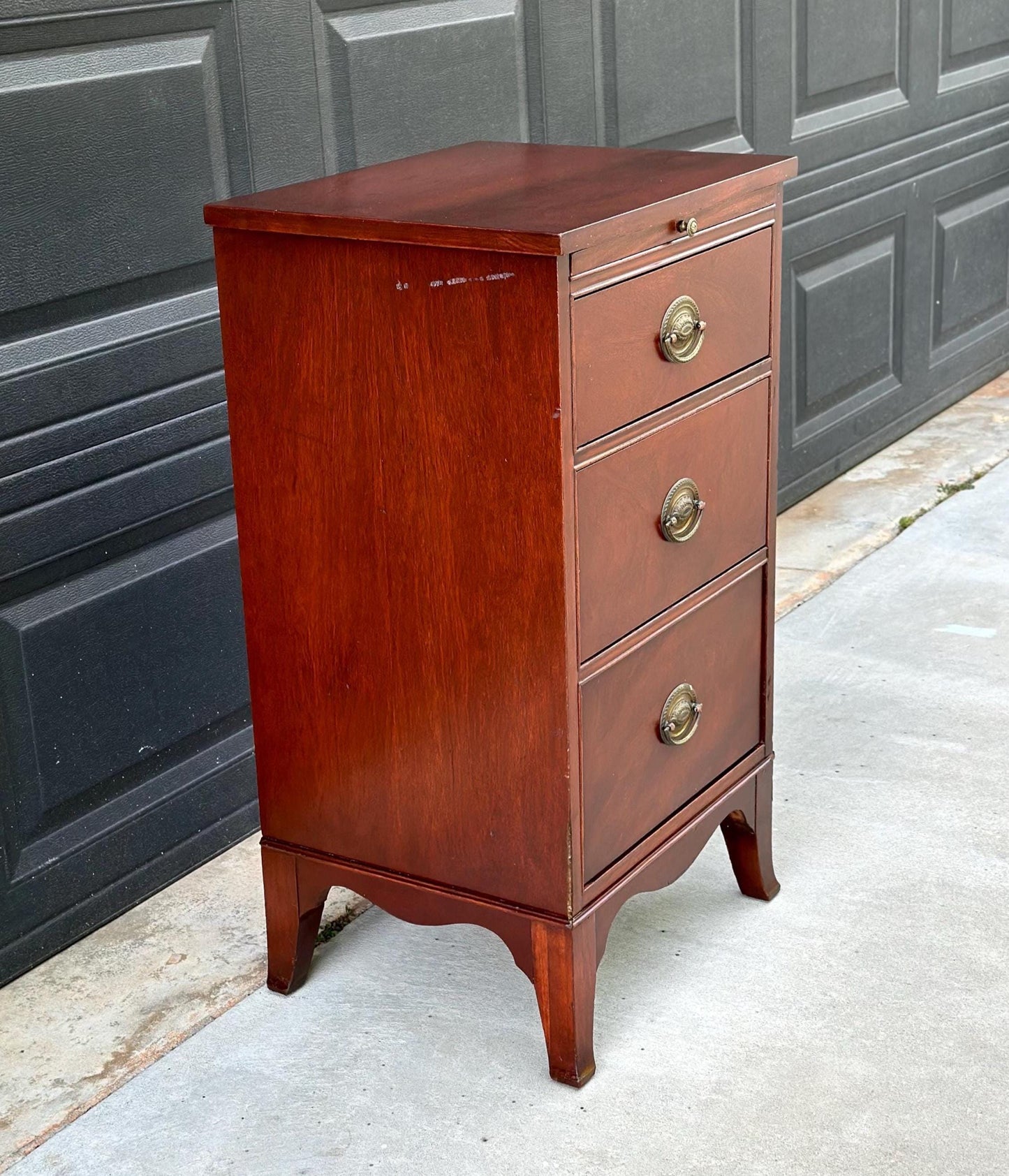 Vintage 1960's Thomasville 3 Drawer Mahogany Nightstand
