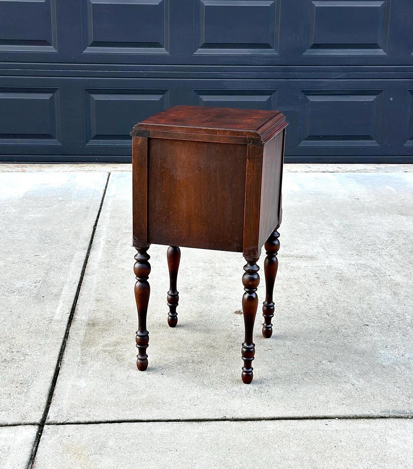 Antique Early 1900’s Small Mahogany Wood Table
