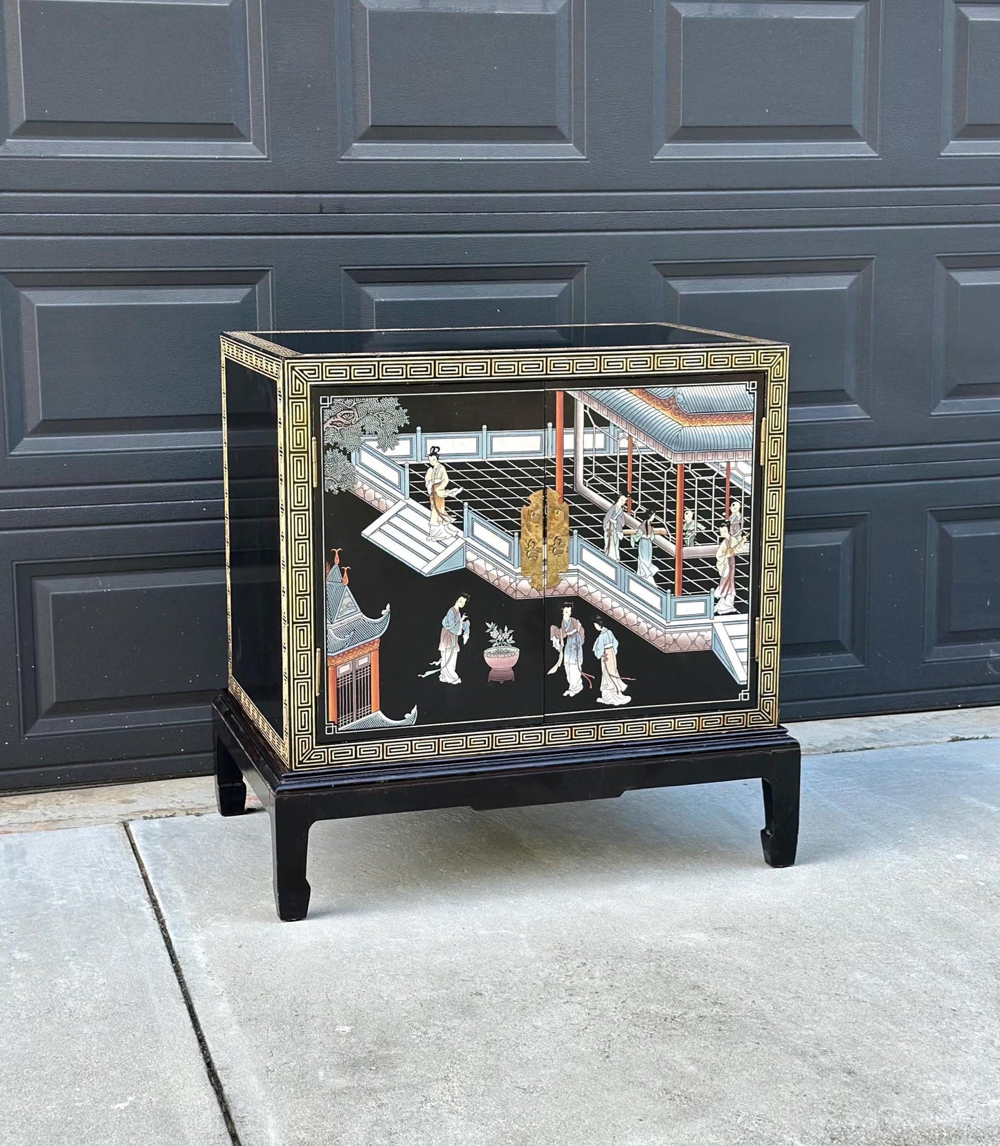 Vintage Mid 1900's Large Hand Painted Oriental Raised Storage Chest