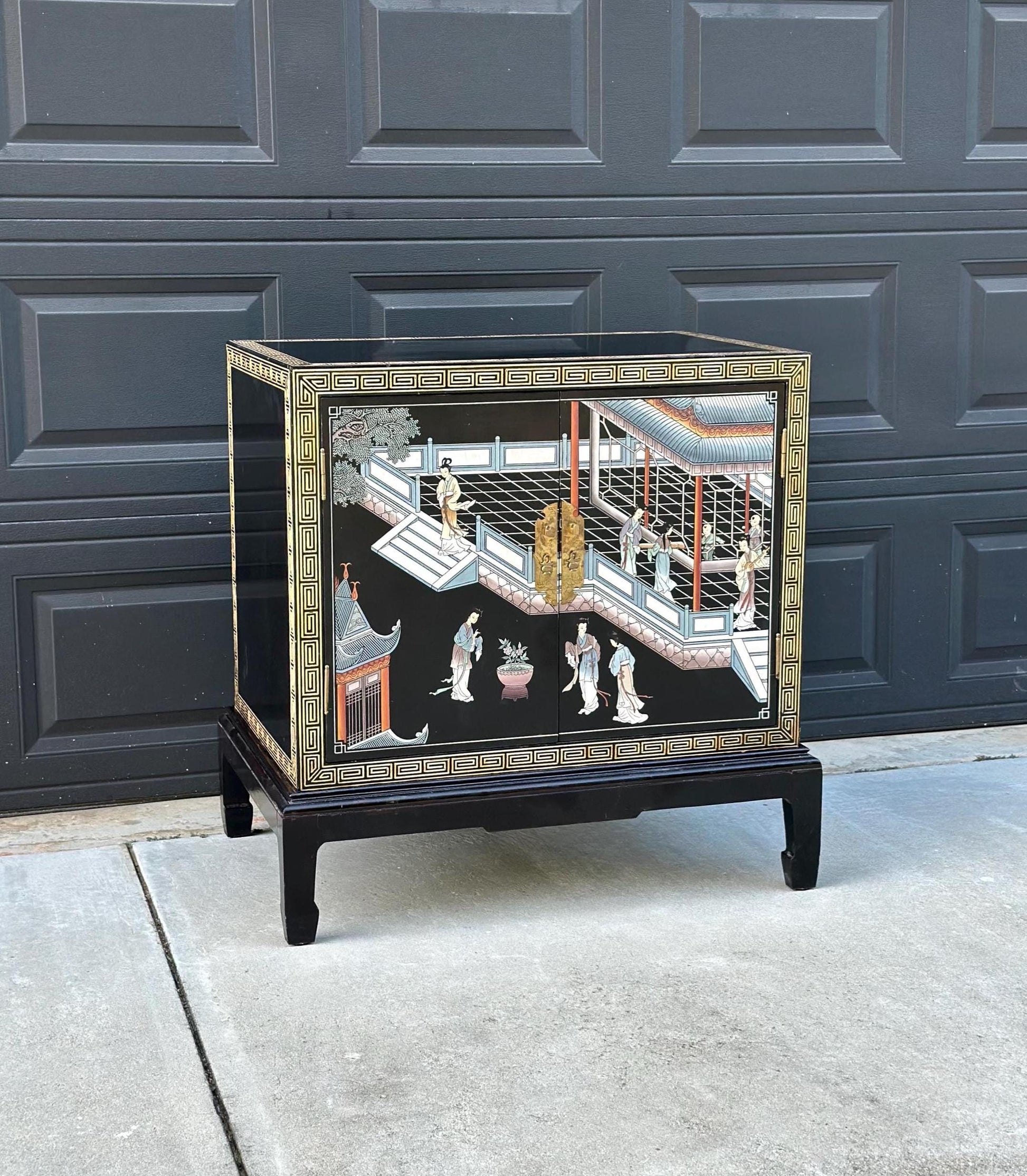 Vintage Mid 1900's Large Hand Painted Oriental Raised Storage Chest