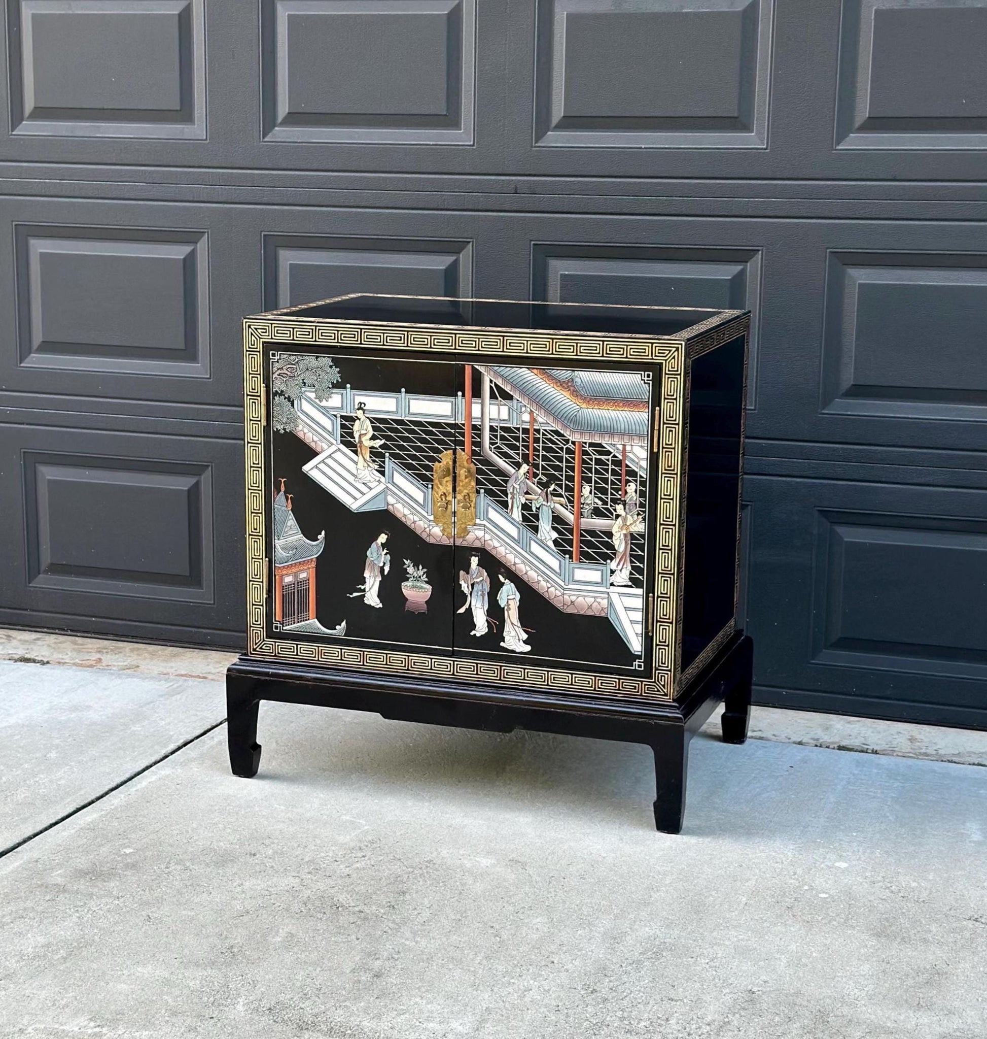 Vintage Mid 1900's Large Hand Painted Oriental Raised Storage Chest