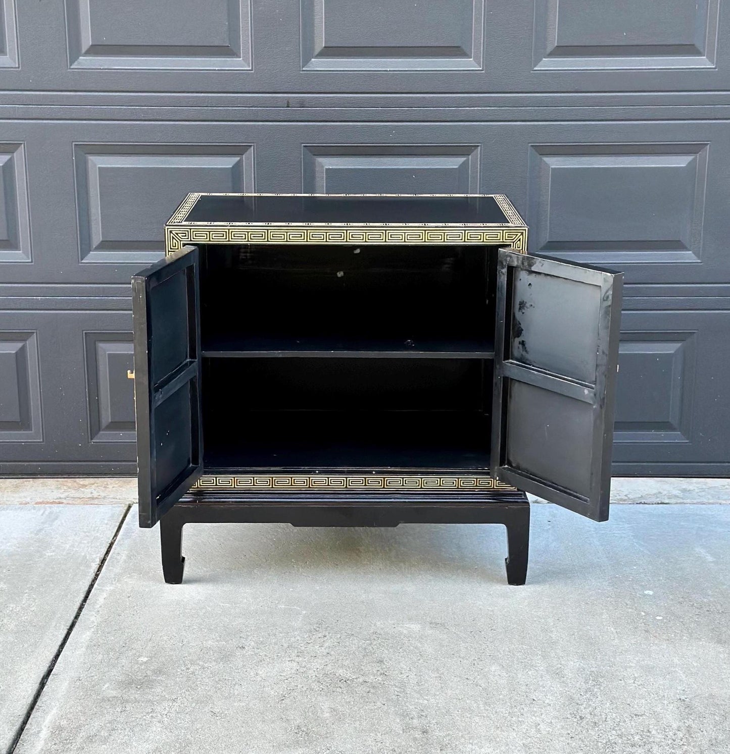 Vintage Mid 1900's Large Hand Painted Oriental Raised Storage Chest
