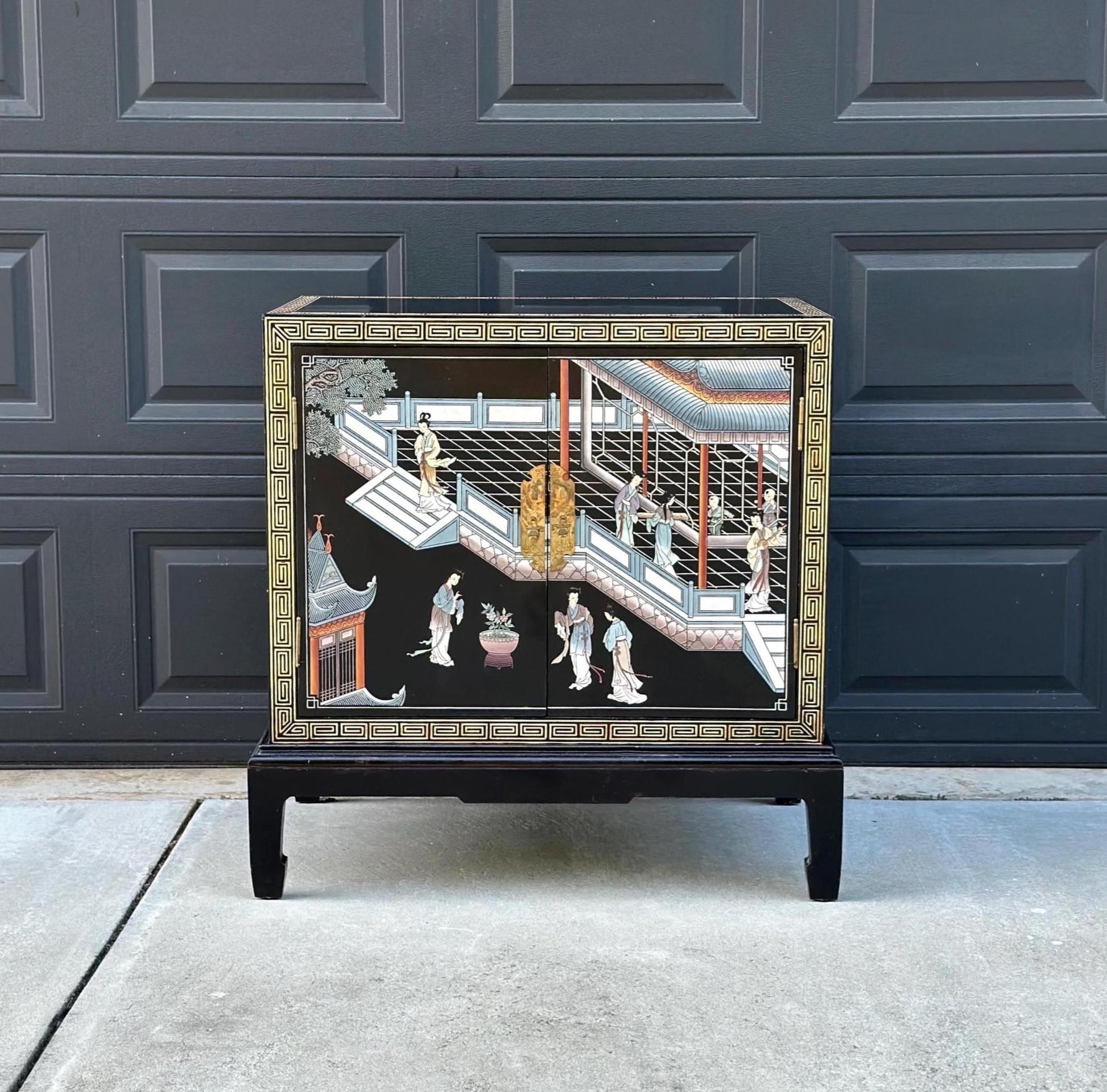 Vintage Mid 1900's Large Hand Painted Oriental Raised Storage Chest