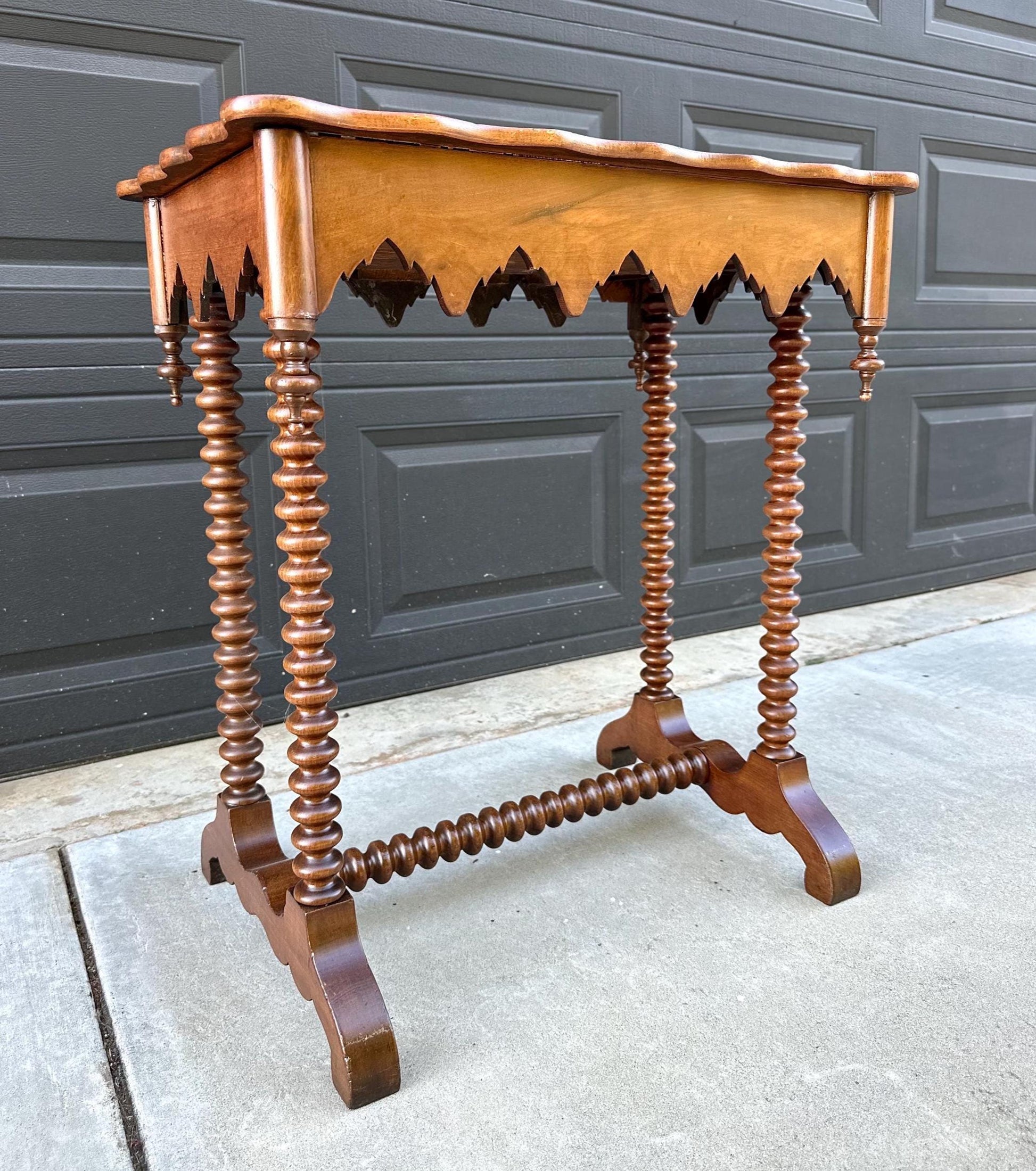 Antique 1880's Victorian Eastlake Solid Maple Wood Single Drawer Spindle Leg Accent Table