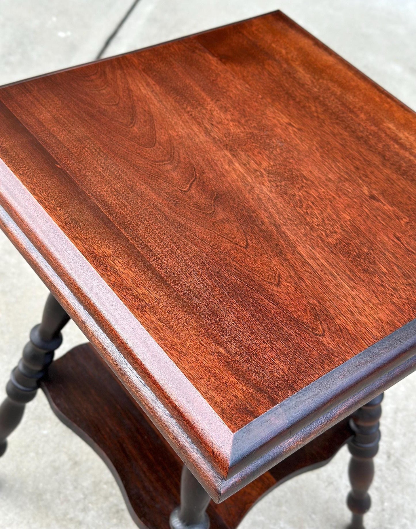 Antique Early 1900's Solid Wood Spindle Leg Mahogany Accent Table