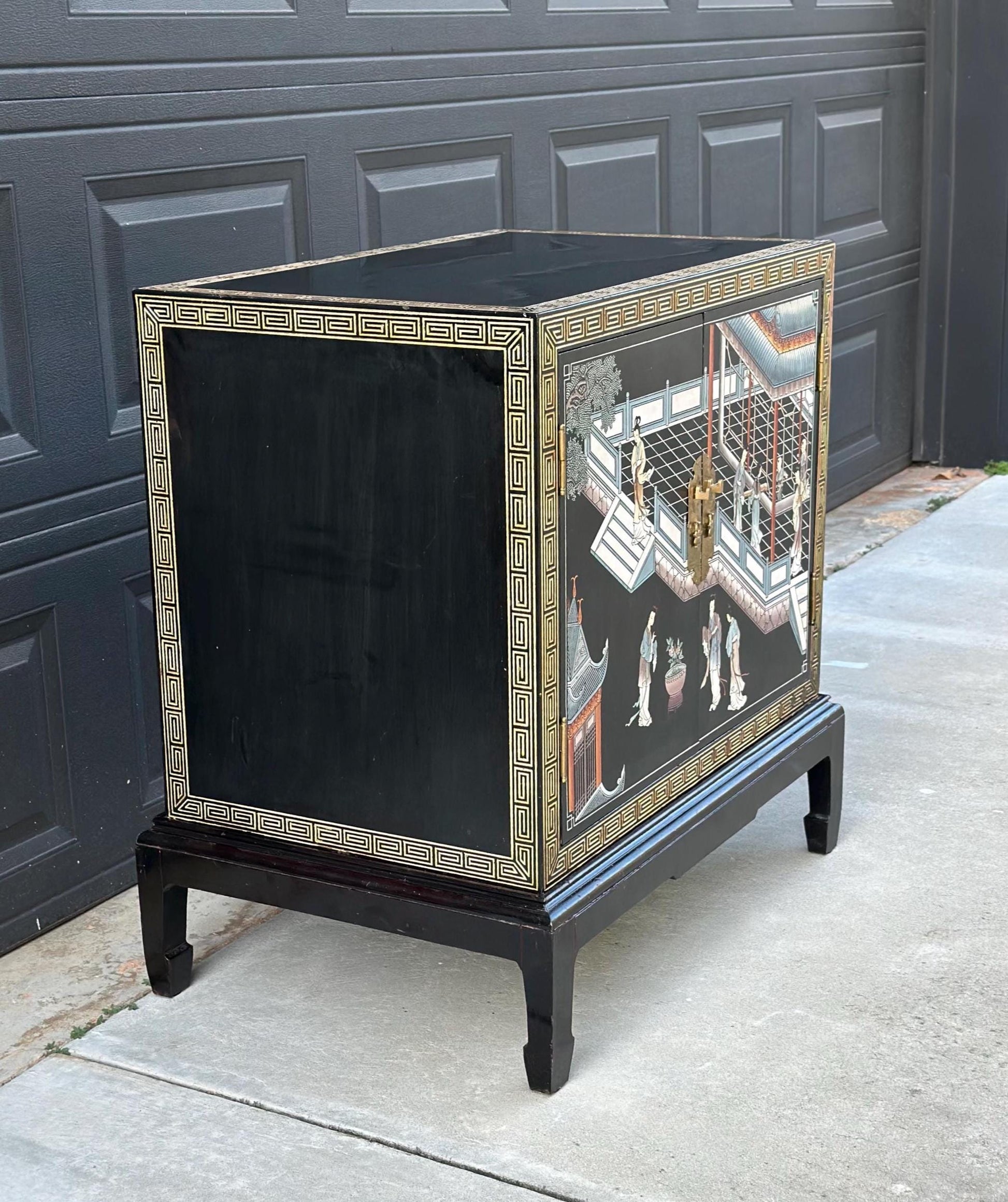 Vintage Mid 1900's Large Hand Painted Oriental Raised Storage Chest