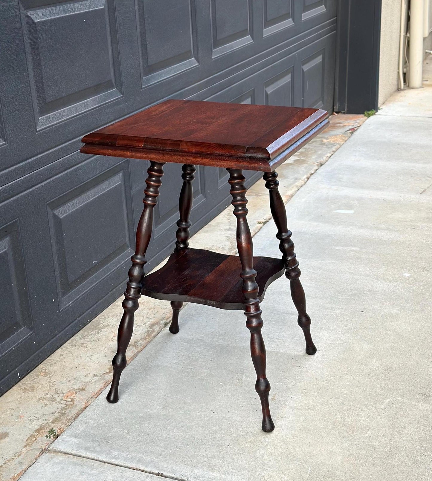 Antique Early 1900's Solid Wood Spindle Leg Mahogany Accent Table