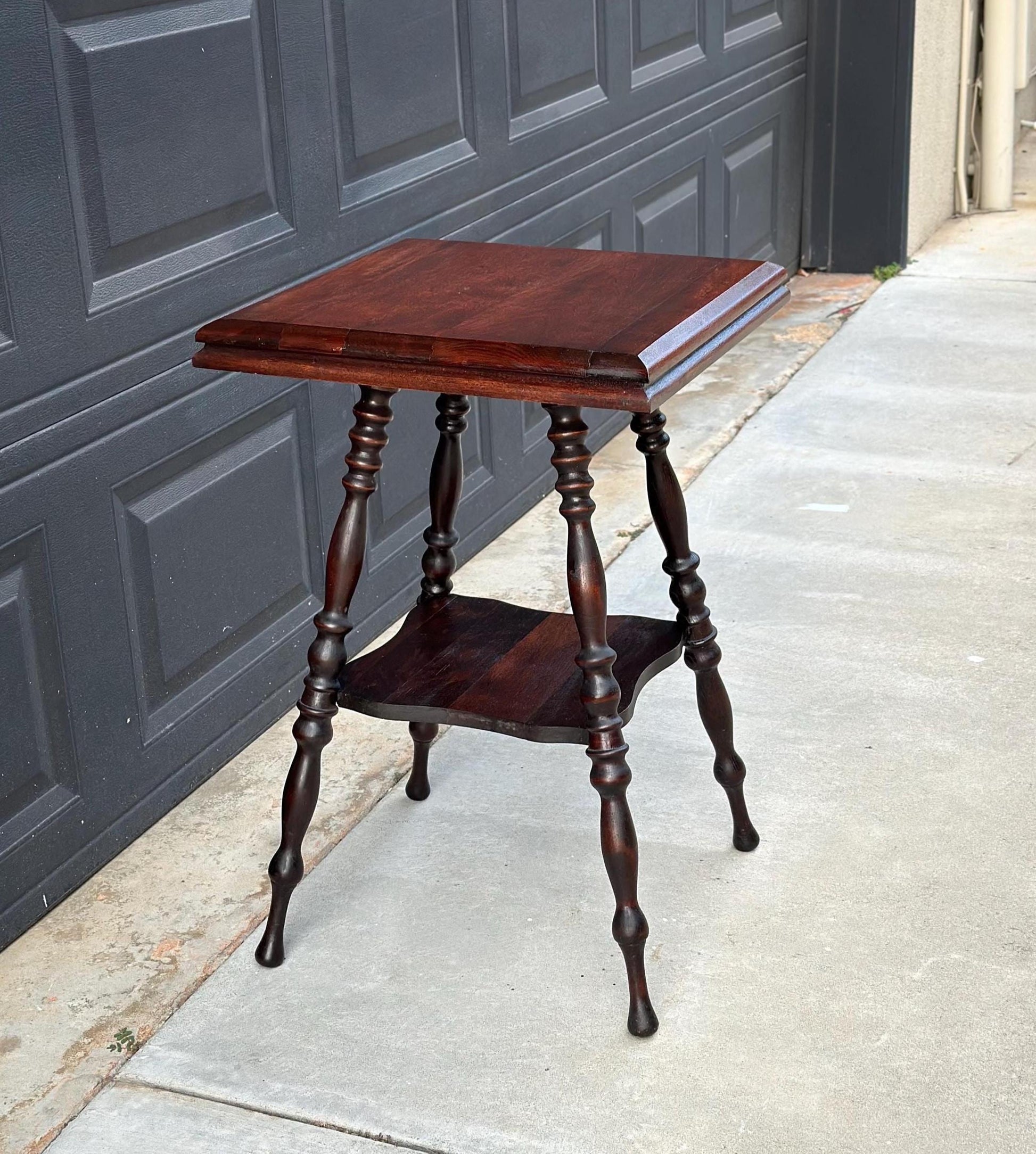 Antique Early 1900's Solid Wood Spindle Leg Mahogany Accent Table