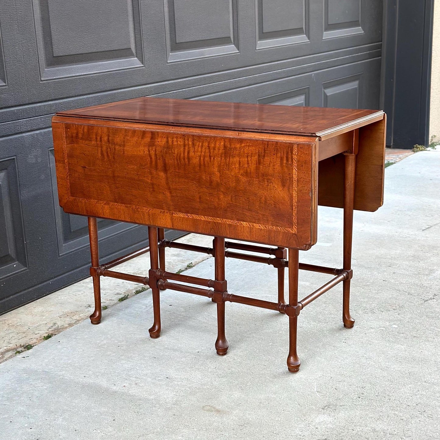 Vintage Mid 1900's Gateleg Drop Leaf Mahogany Tea Table by Henredon
