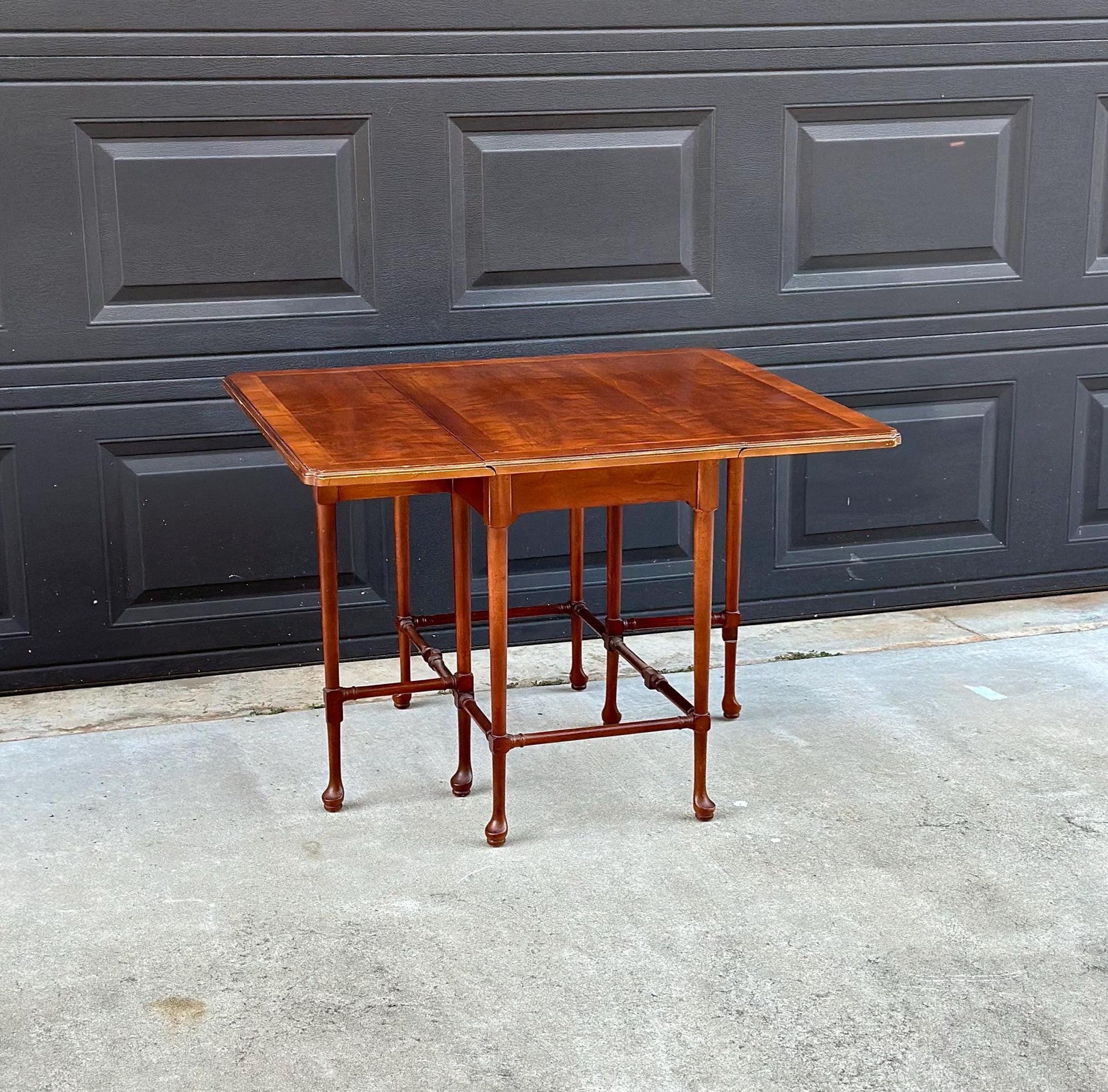 Vintage Mid 1900's Gateleg Drop Leaf Mahogany Tea Table by Henredon