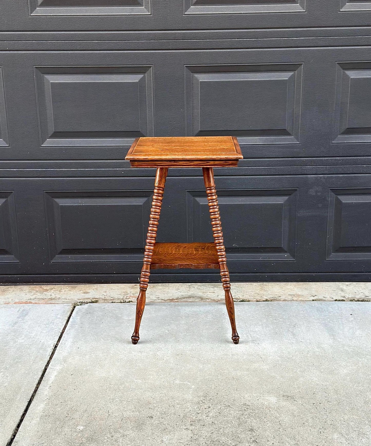 Antique Late 1800's Spindle Leg Solid Wood Quarter Sawn Oak Accent Table
