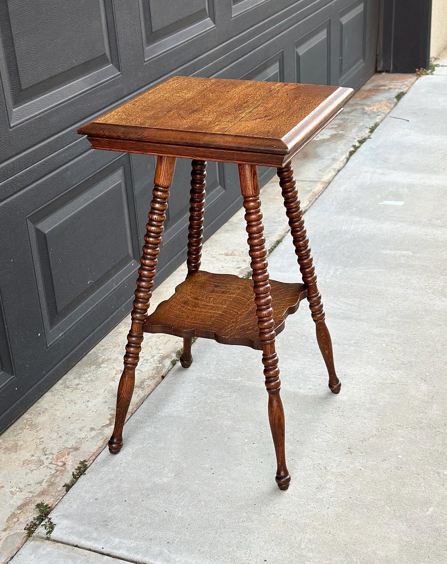 Antique Late 1800's Spindle Leg Solid Wood Quarter Sawn Oak Accent Table