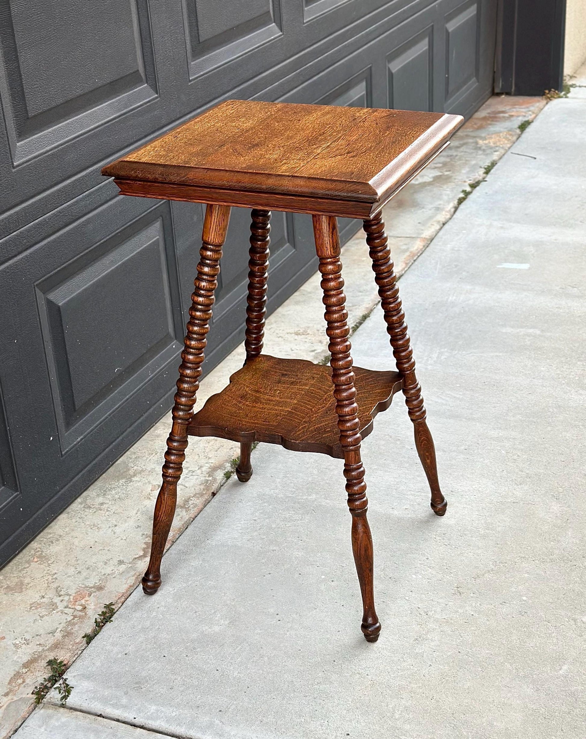 Antique Late 1800's Spindle Leg Solid Wood Quarter Sawn Oak Accent Table