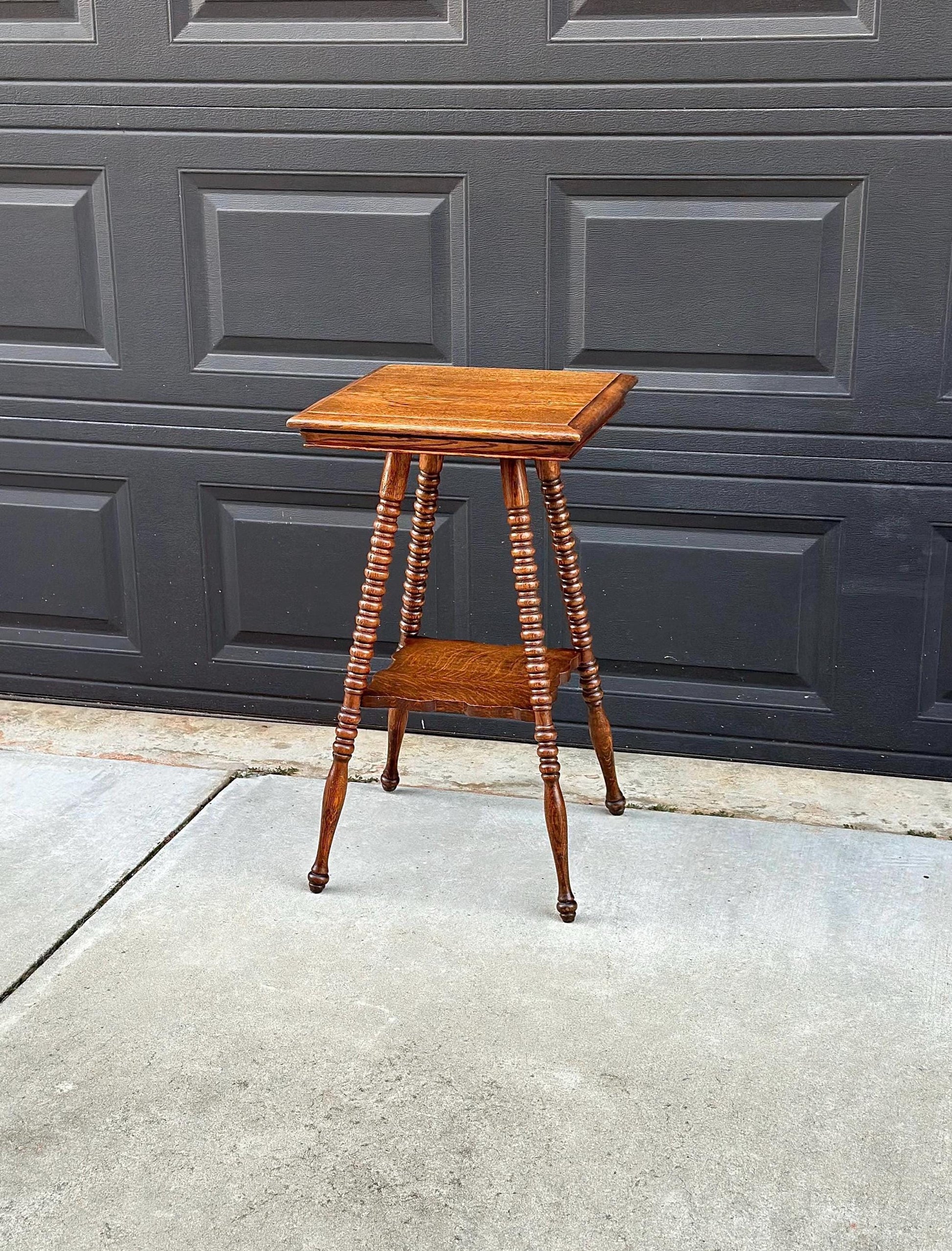 Antique Late 1800's Spindle Leg Solid Wood Quarter Sawn Oak Accent Table