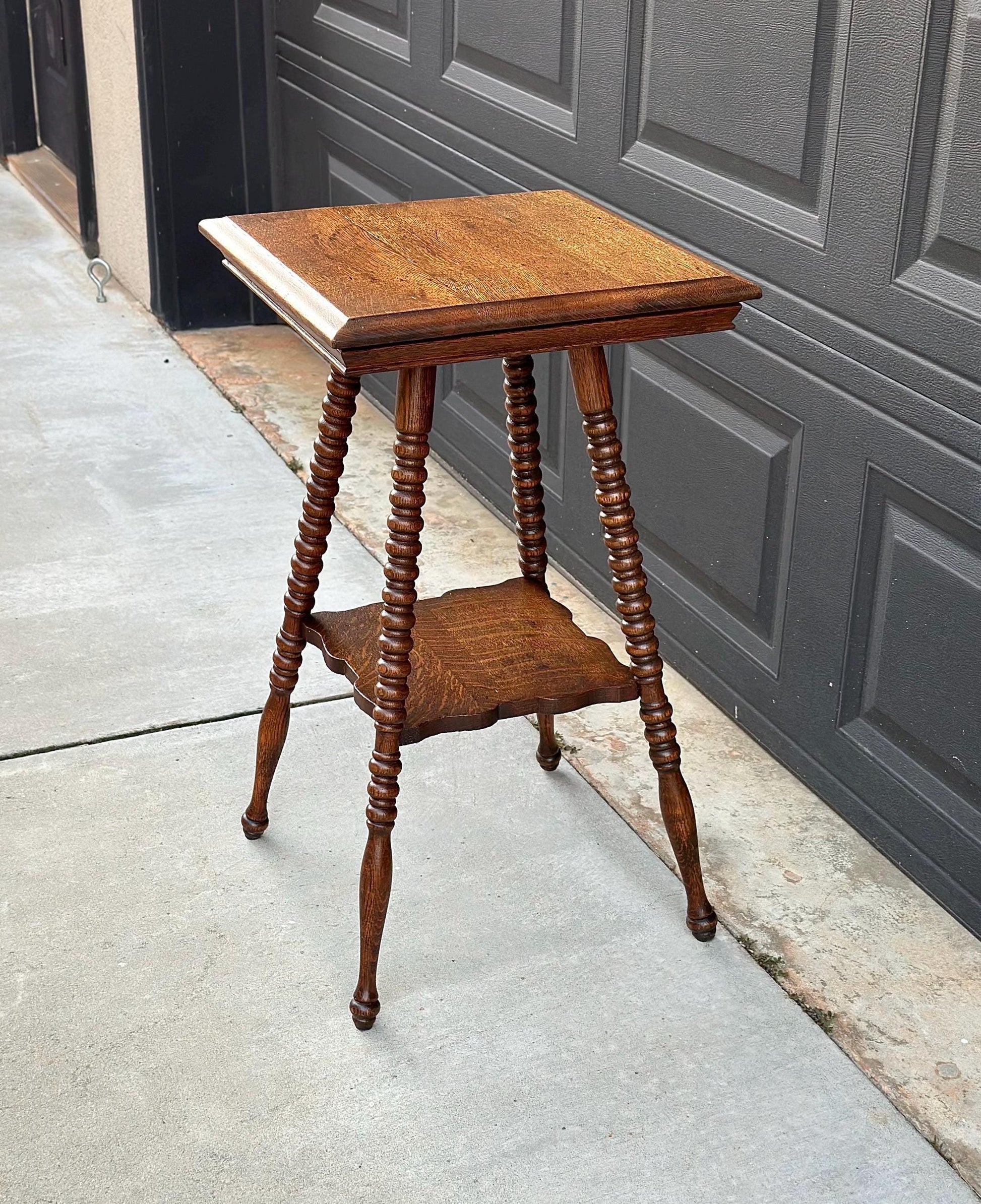 Antique Late 1800's Spindle Leg Solid Wood Quarter Sawn Oak Accent Table