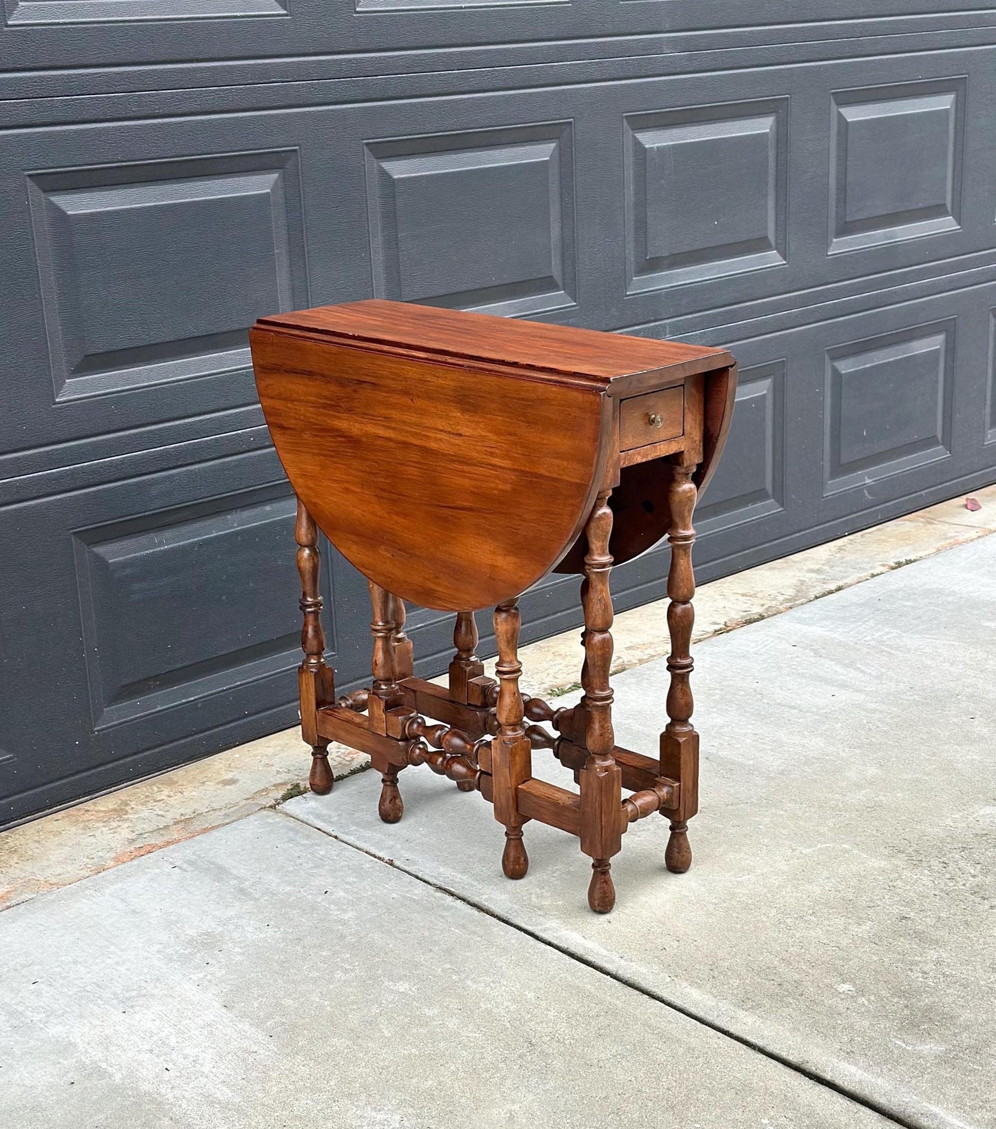 Antique Early 1900's Solid Wood Spindle Leg Cherry Drop Leaf Table with Drawer