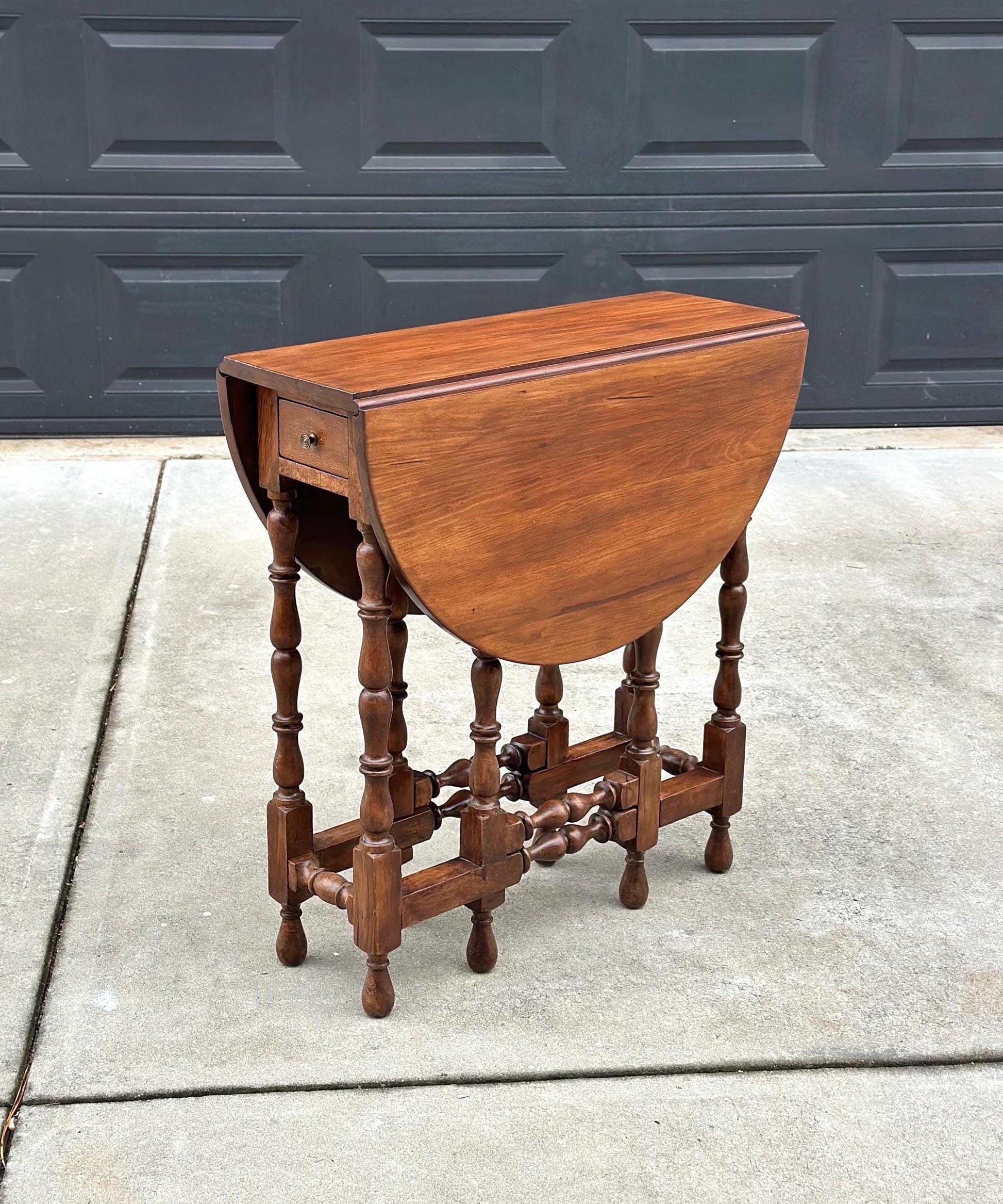 Antique Early 1900's Solid Wood Spindle Leg Cherry Drop Leaf Table with Drawer