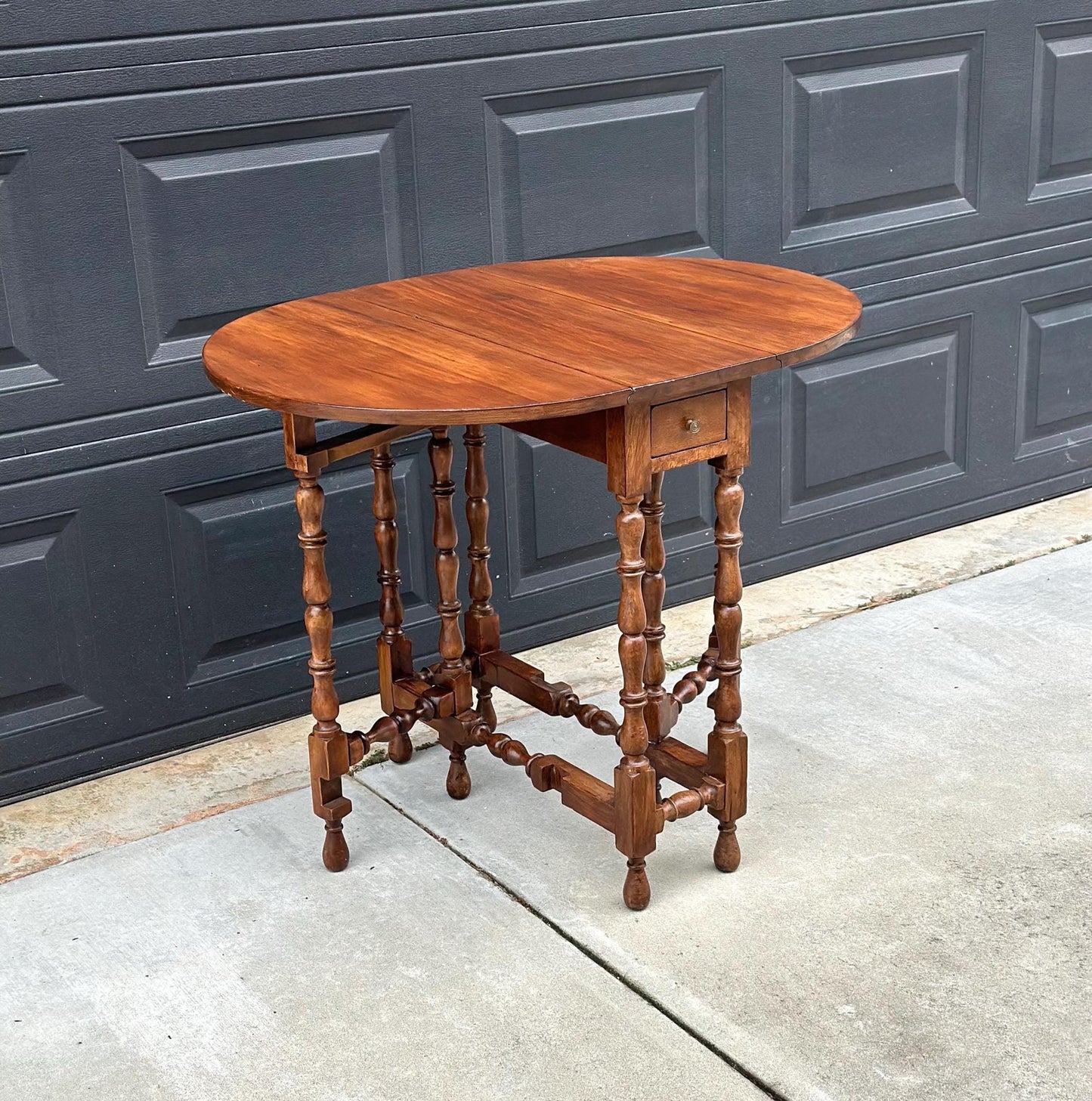 Antique Early 1900's Solid Wood Spindle Leg Cherry Drop Leaf Table with Drawer