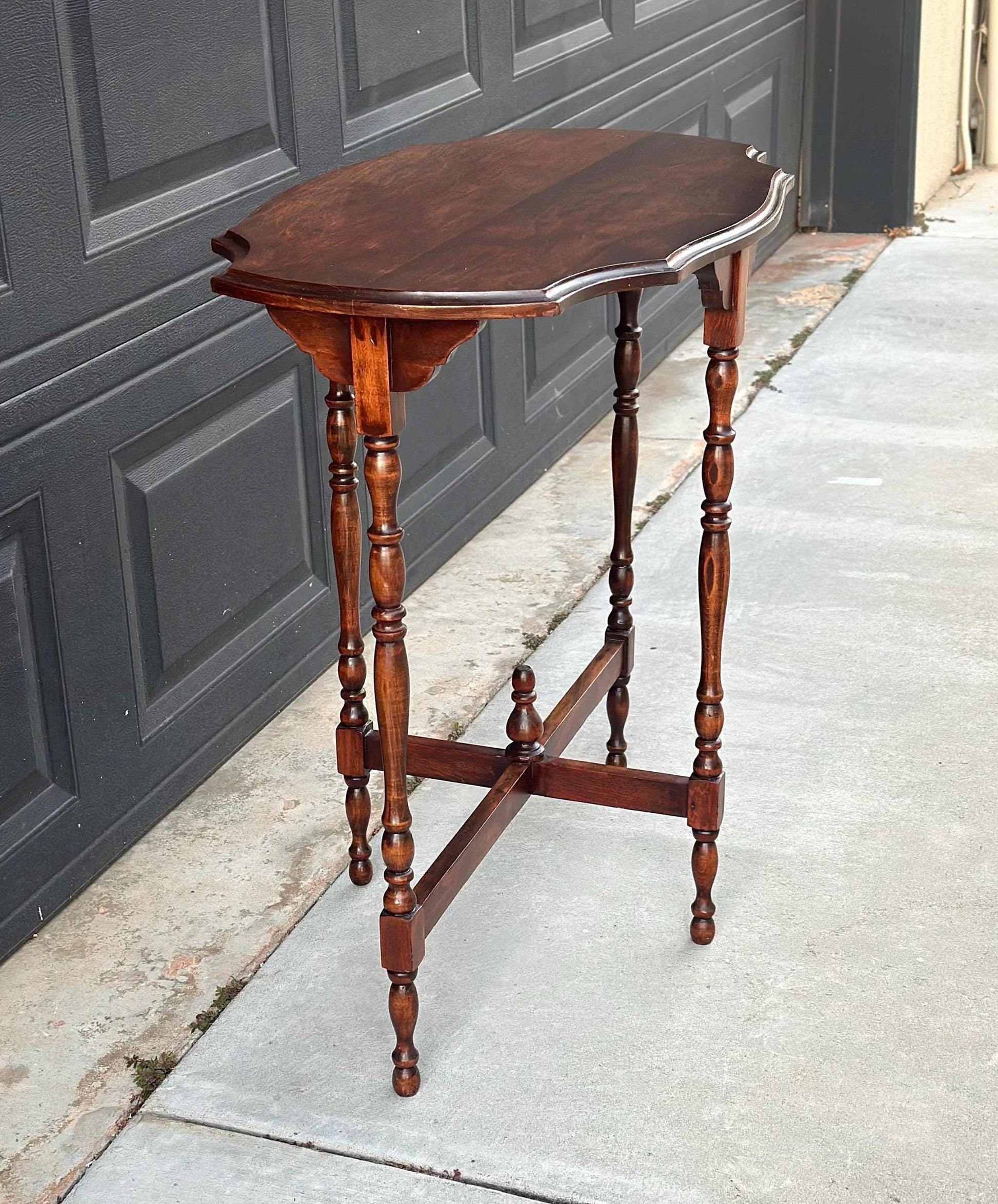 Antique Early 1900's Solid Wood Spindle Leg Foyer Entry Table