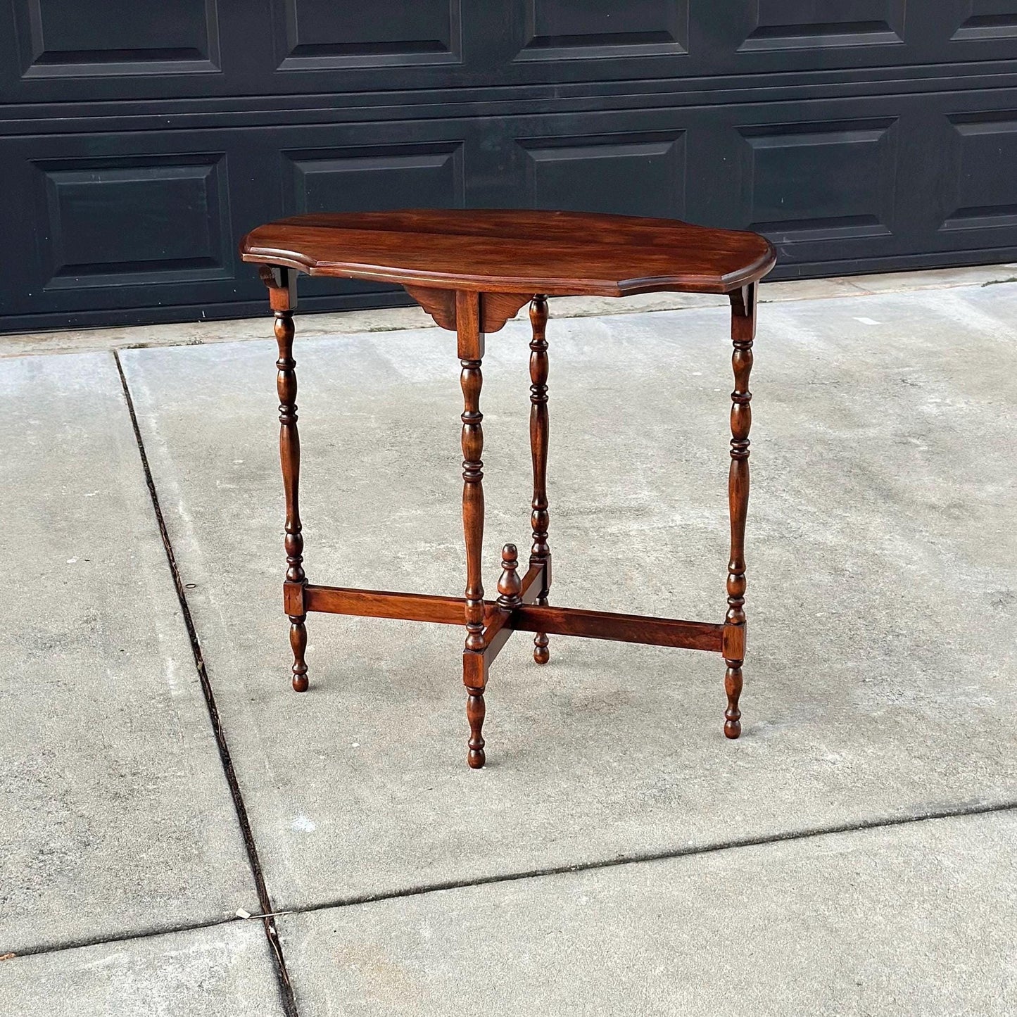 Antique Early 1900's Solid Wood Spindle Leg Foyer Entry Table