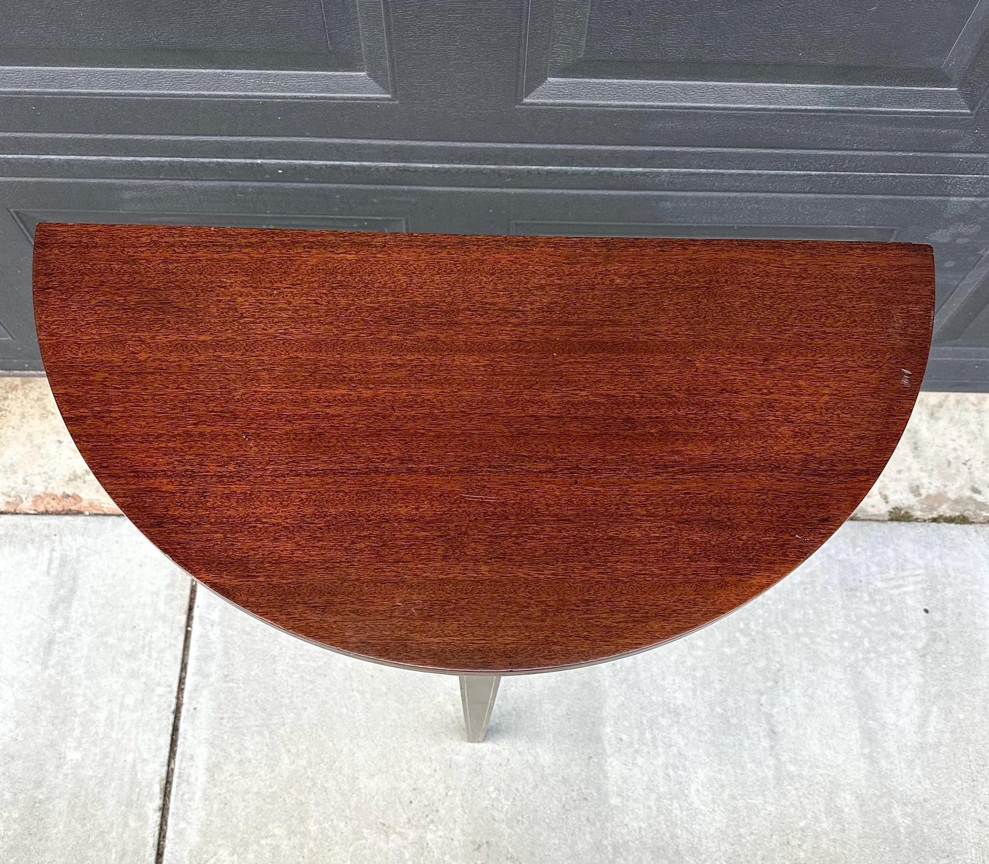 Antique Early 1900's Banded Mahogany Sheraton Demi-Lune Half Round Wood Accent Table
