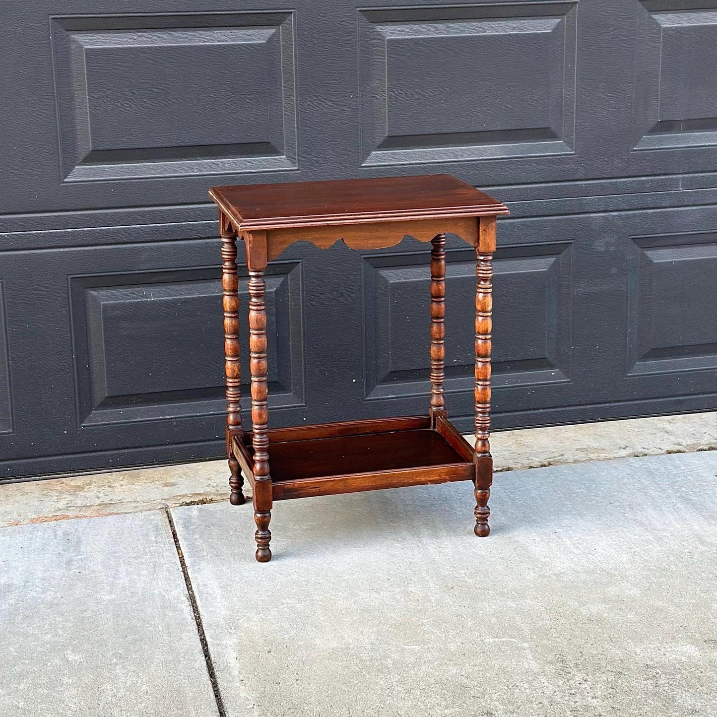Antique Early 1900's Solid Wood Spindle Leg Mahogany Accent Table