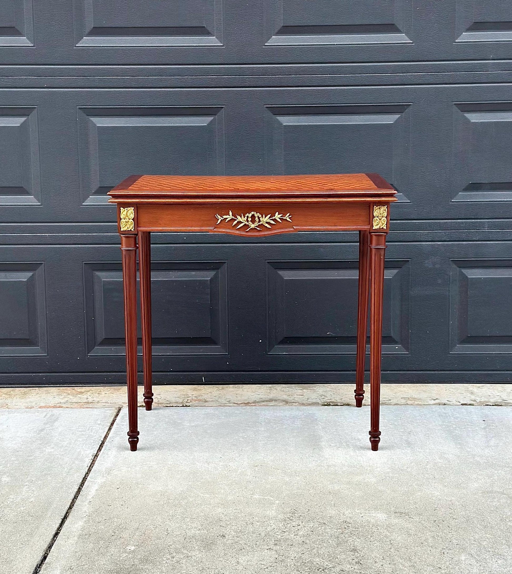 Antique Early 1900's Federal Mahogany Wood Ormolu Accent Game Table